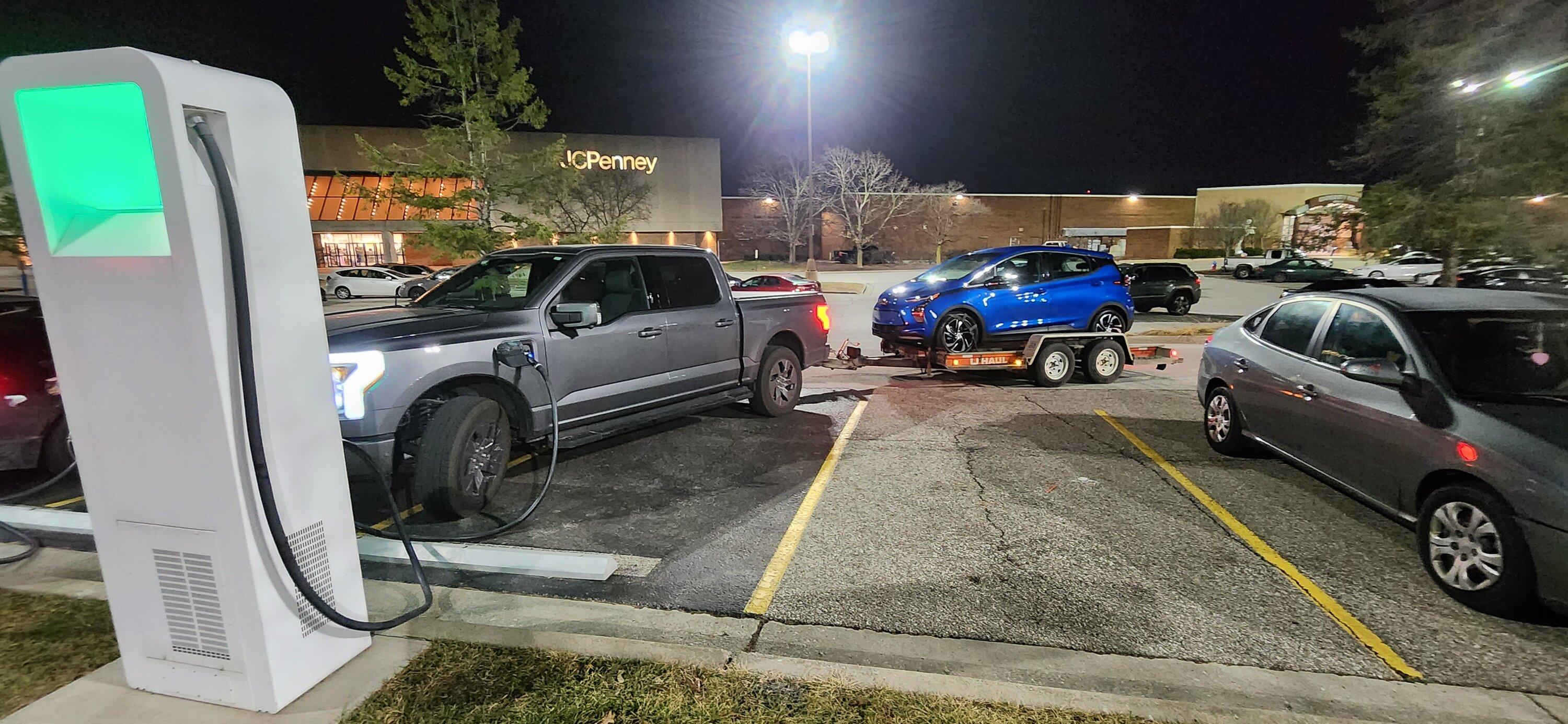 Ford F-150 Lightning Pics of Lightning Trucks Doing Truck Things. Post Yours! 📸 20230114_194850