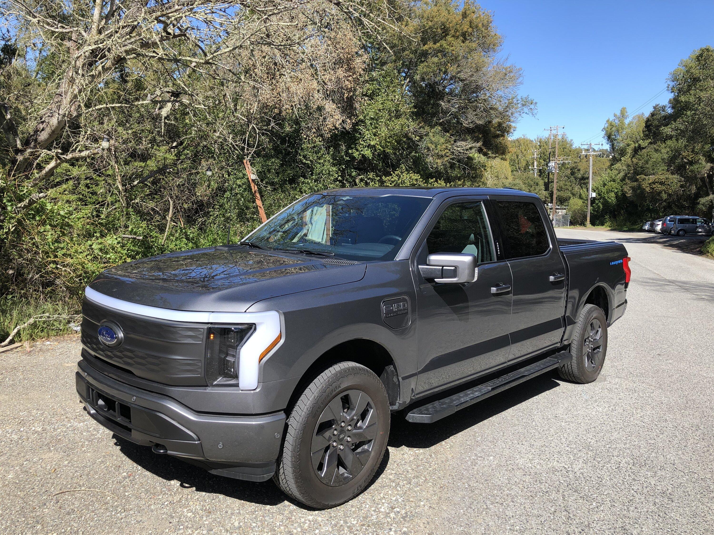 Ford F-150 Lightning 2023 Lightning Lariat Sold IMG_6187