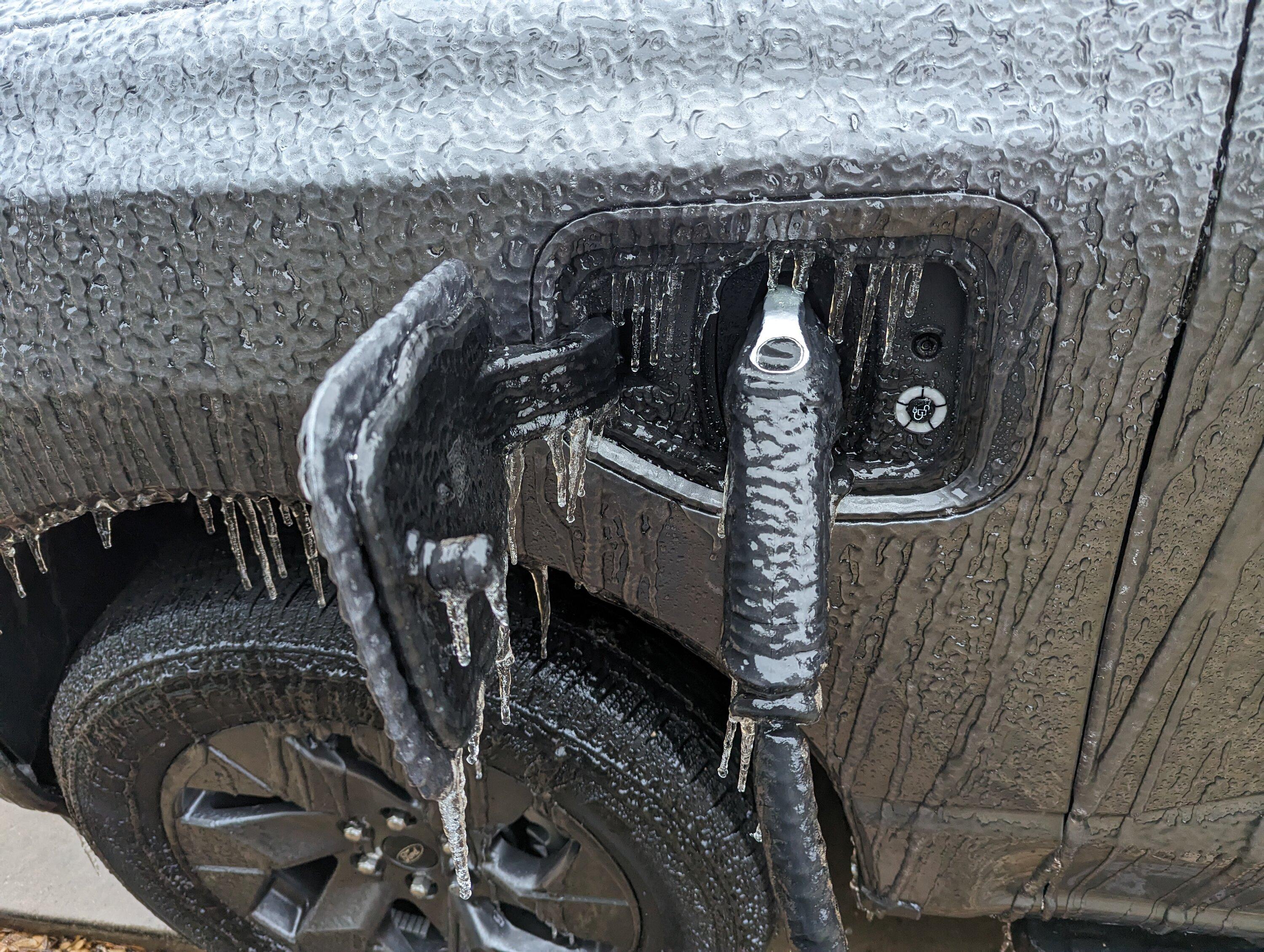 Ford F-150 Lightning Charge Port Door Frozen PXL_20230201_141840150