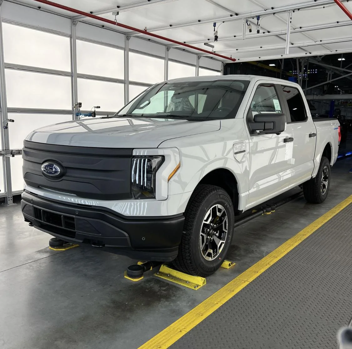 Ford F-150 Lightning ✅ 12/12 Lightning Build Week Group (MY2023) E7D2F0E3-E8BC-41F6-AEF8-07591101C2FF