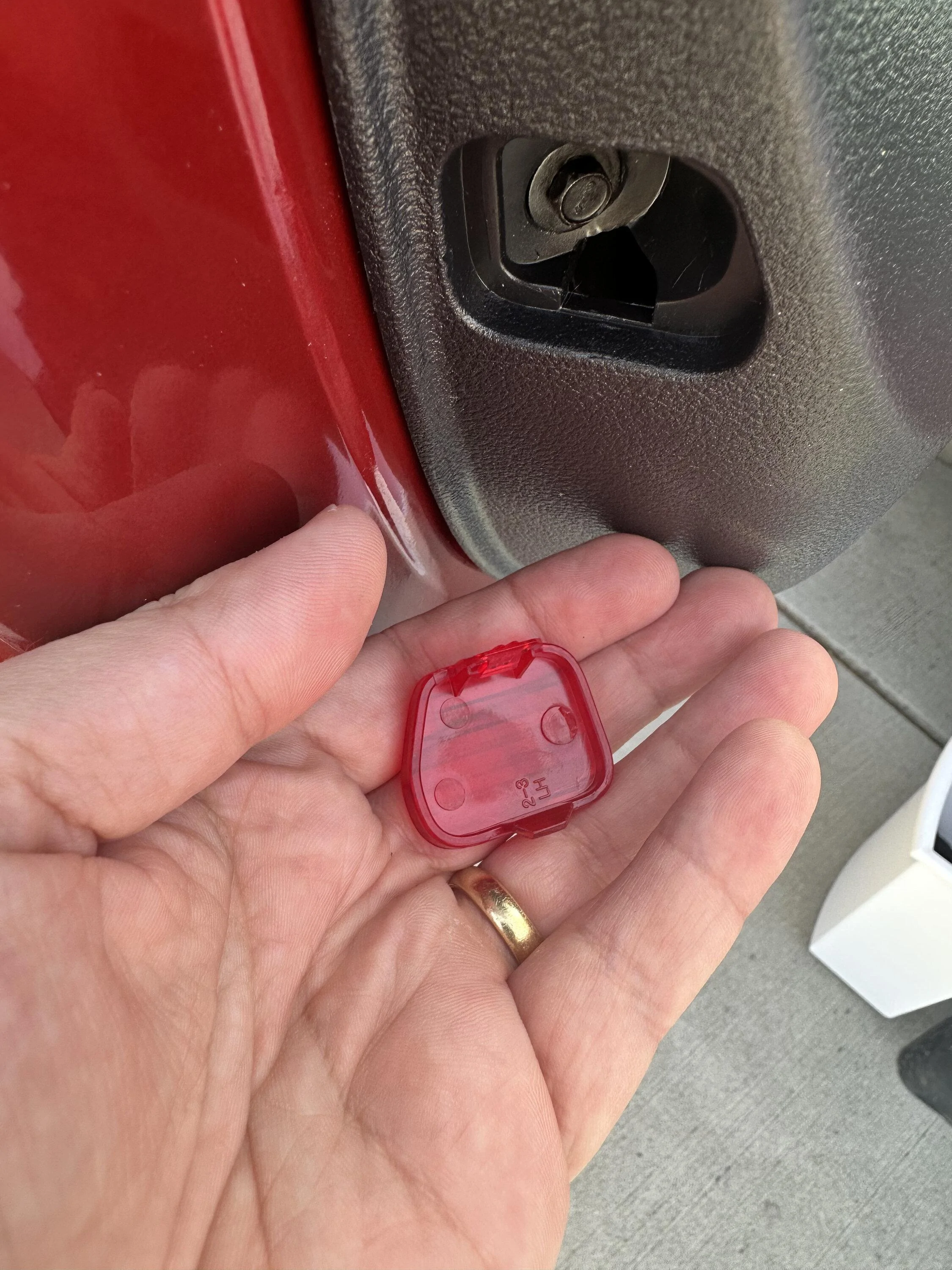 Ford F-150 Lightning Sounds Good Stereo Behind the Seat kit installation 05 reflector removed