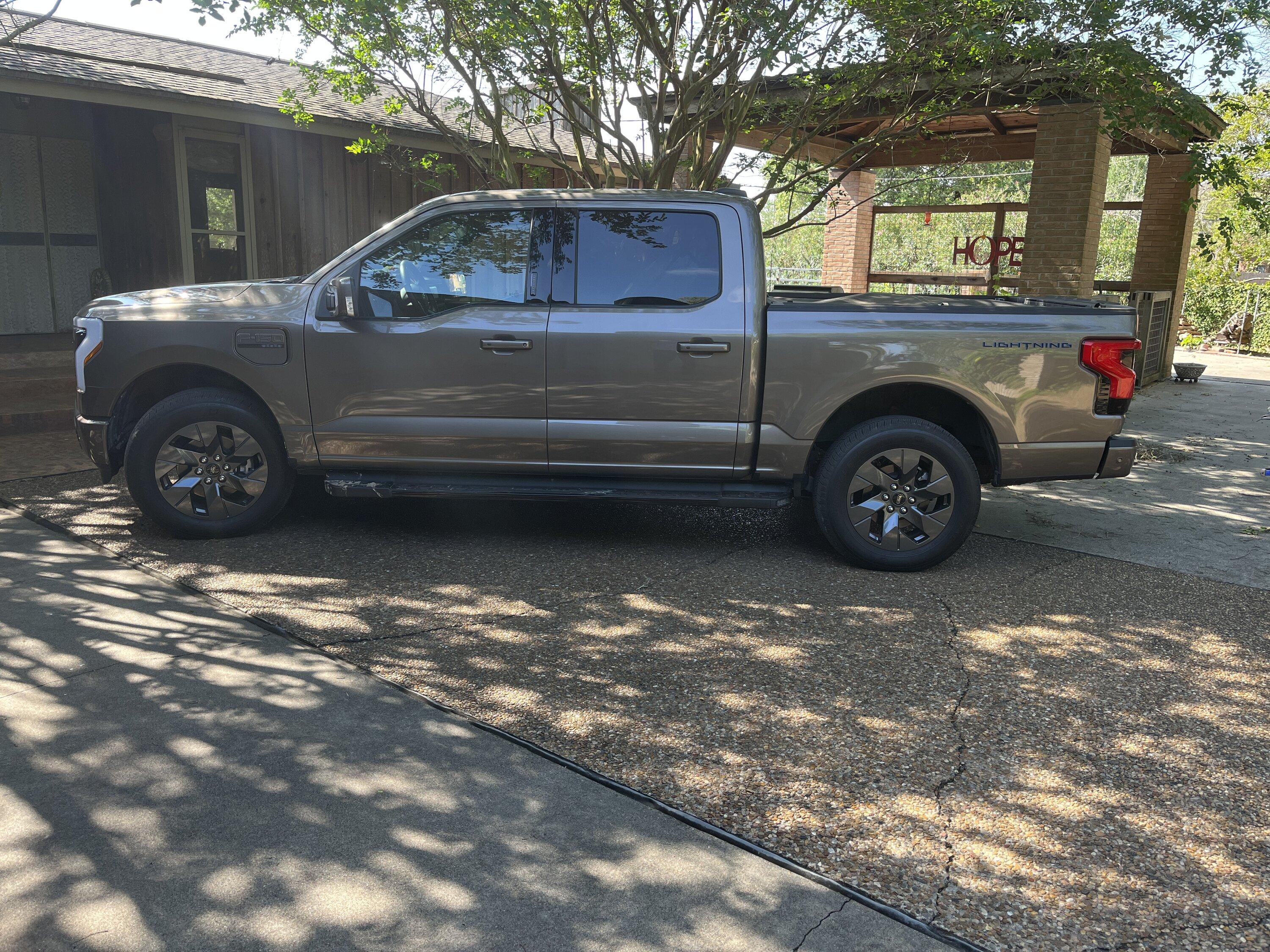Ford F-150 Lightning Pics of Lightning Trucks Doing Truck Things. Post Yours! 📸 IMG_4815.JPG