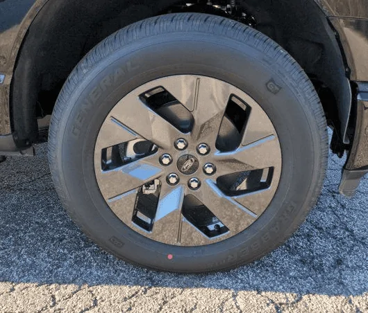 Ford F-150 Lightning How to Remove 2023 F-150 Lightning Front Grille in 4 Easy Steps rim befor