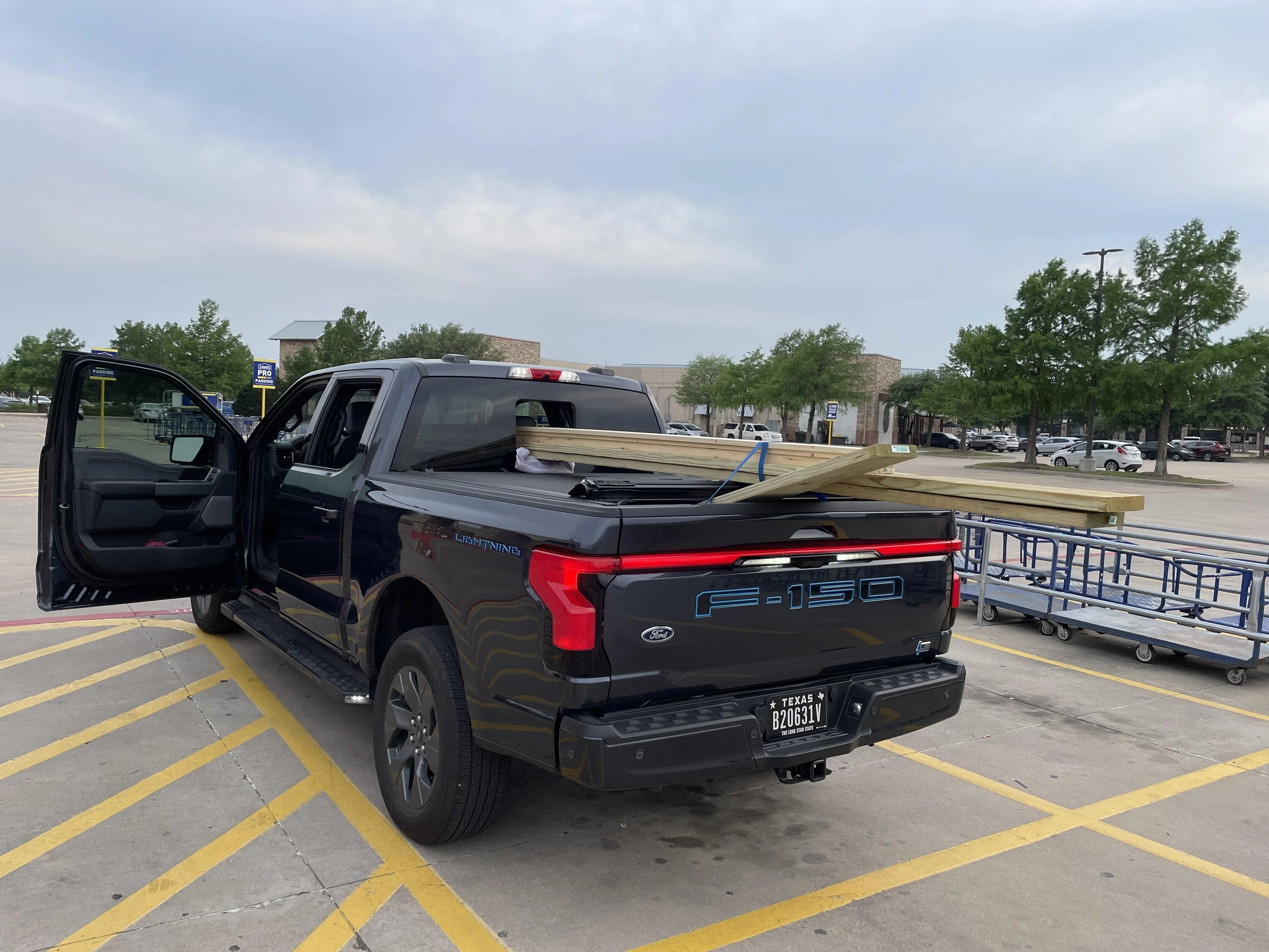 Ford F-150 Lightning Pics of Lightning Trucks Doing Truck Things. Post Yours! 📸 20230510_000809798_iOS