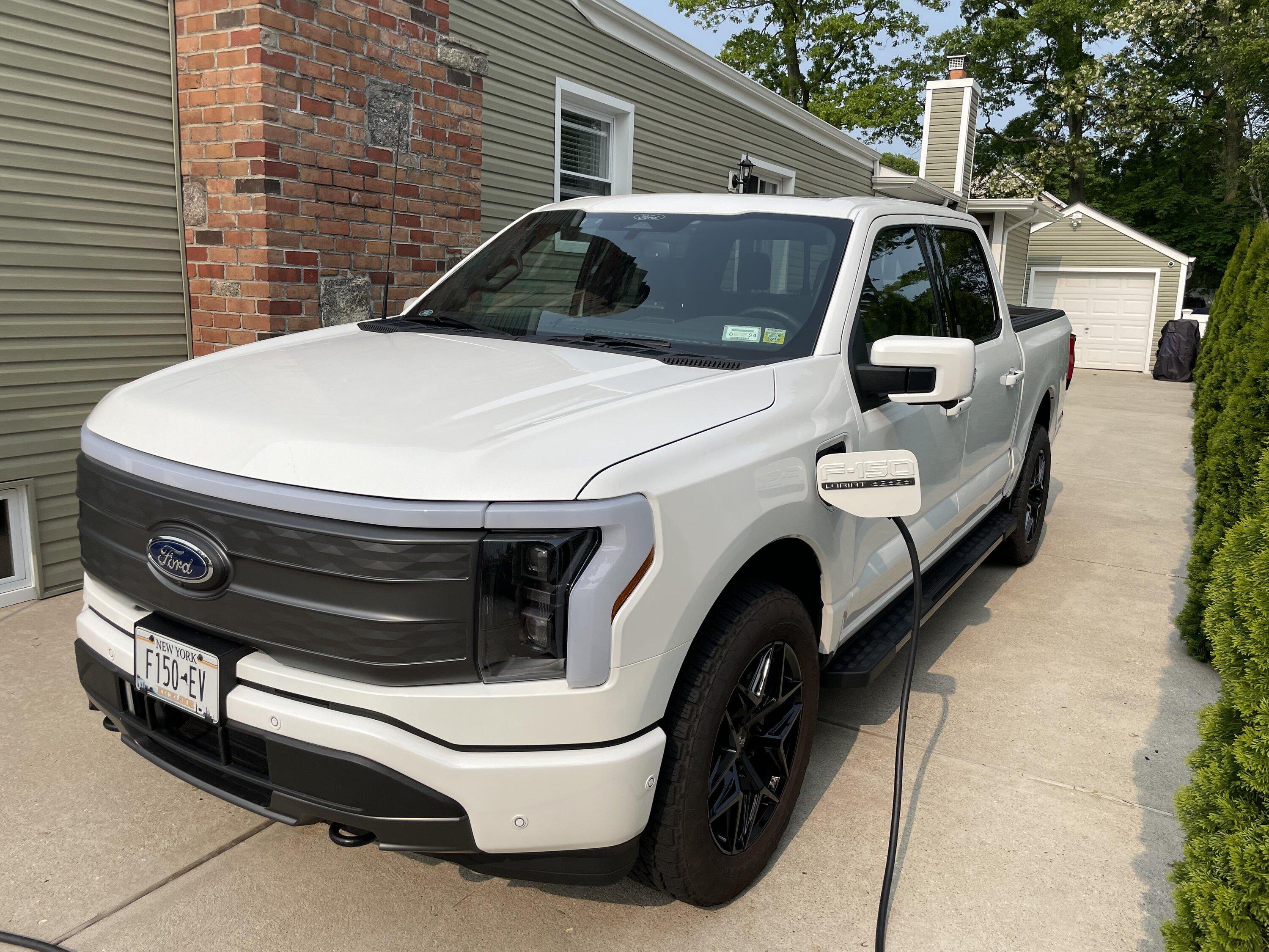 Ford F-150 Lightning 2022 F150 Lightning Lariat, Extended Range truck2