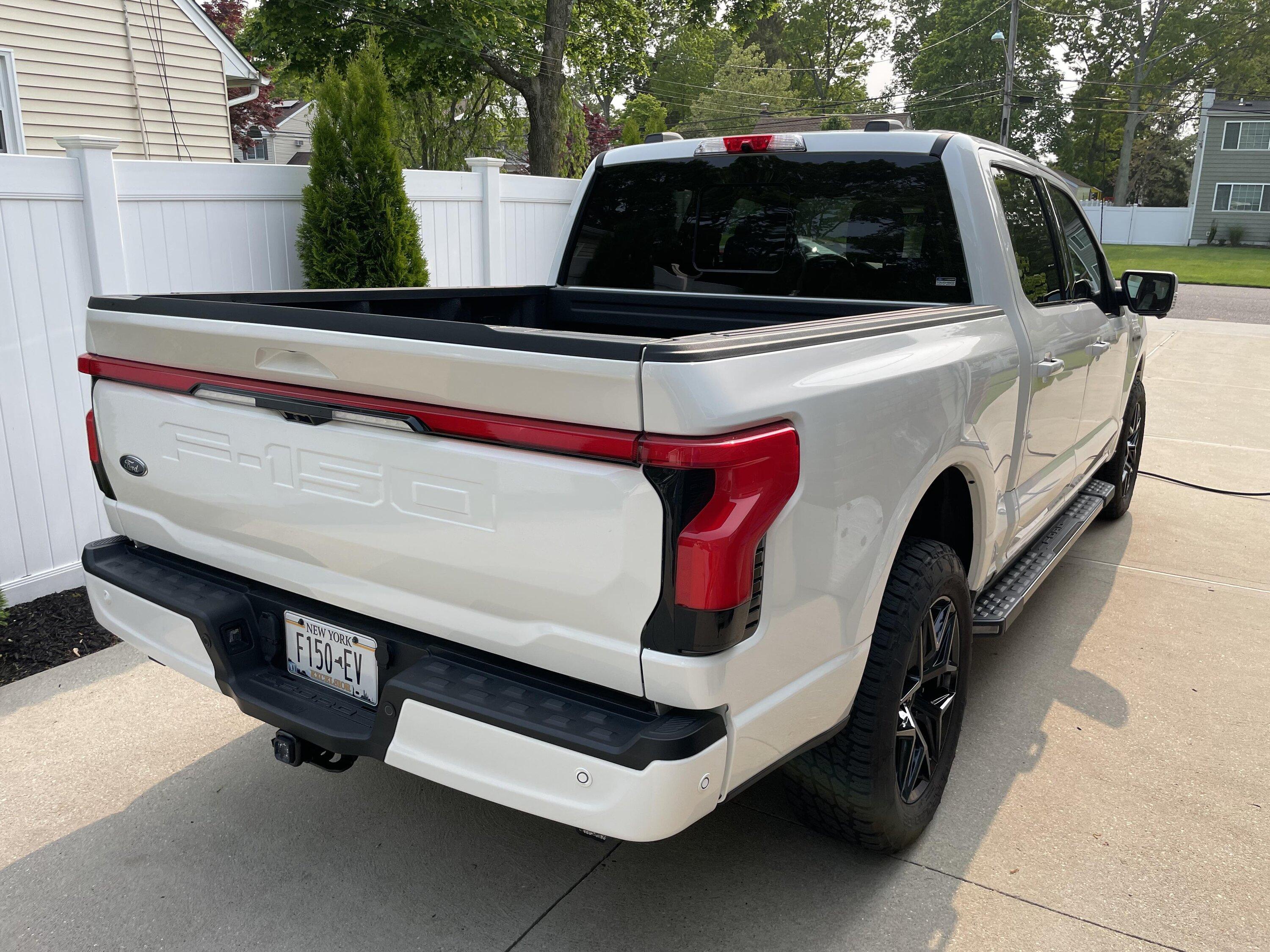 Ford F-150 Lightning 2022 F150 Lightning Lariat, Extended Range truck4