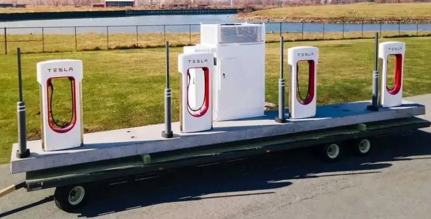 Ford F-150 Lightning F-150 Lightning to gain access to Tesla Superchargers! Get standard NACS port starting 2025! HLBLI46