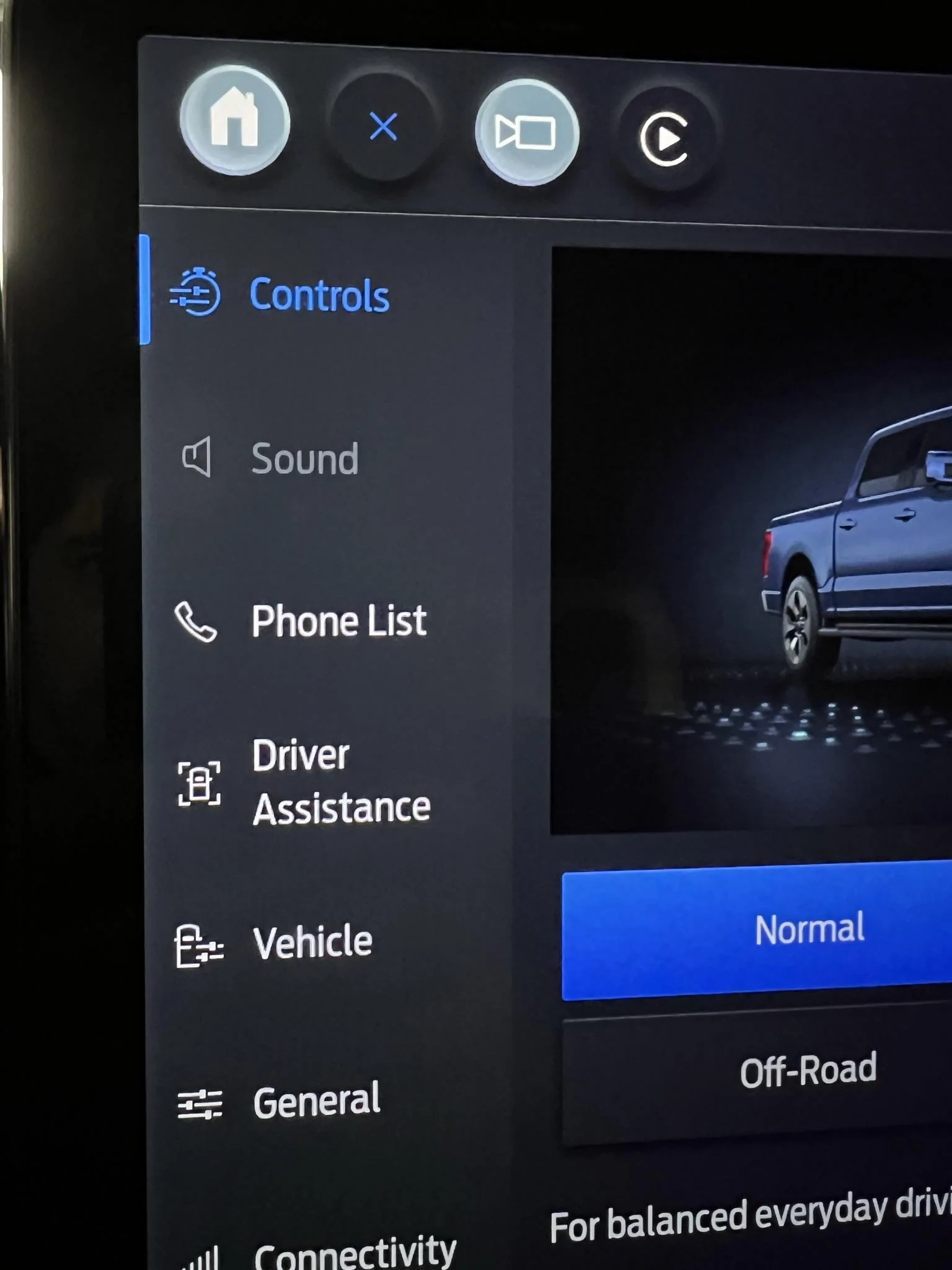 Ford F-150 Lightning Sound and GPS not working. Clock also no longer updating. IMG_2519