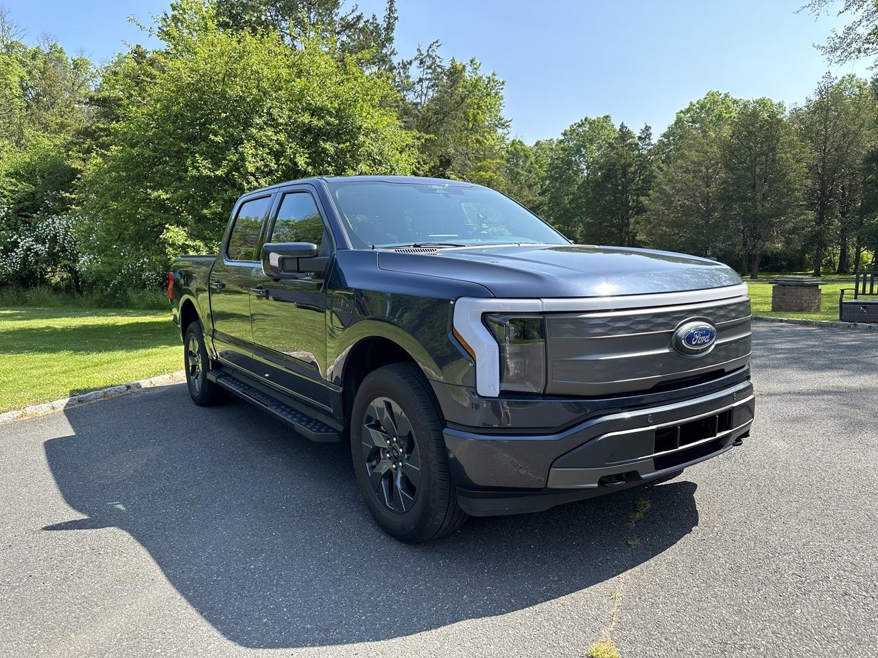Ford F-150 Lightning 2022 Ford Lightning Lariat ER (511A) w/ Max Tow IMG_3937 Lar
