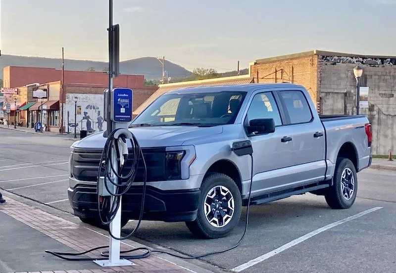 Ford F-150 Lightning From Arkansas to California - 1575 miles Lightning