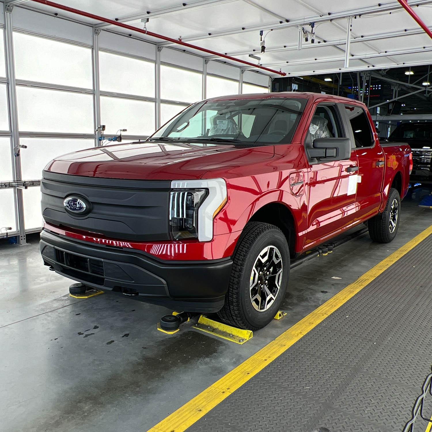 Ford F-150 Lightning WTB: 2022 or 2023 Lariat ER image