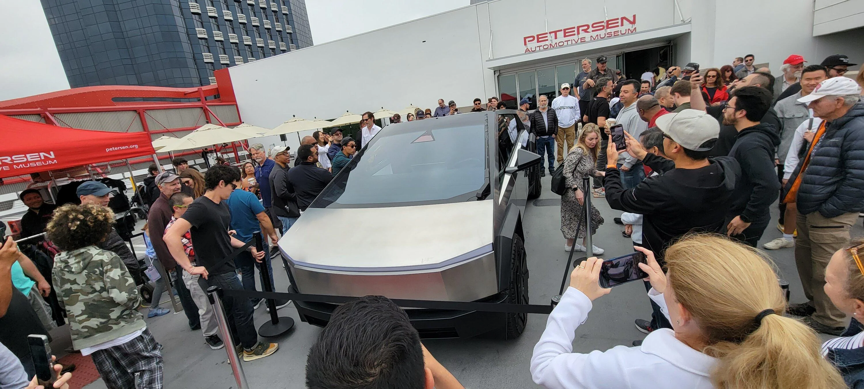 Ford F-150 Lightning Petersen Automotive Museum Inaugural EV Cars and Coffee -- June 25, 2023 | 8 AM - 11 AM 20230625_091748