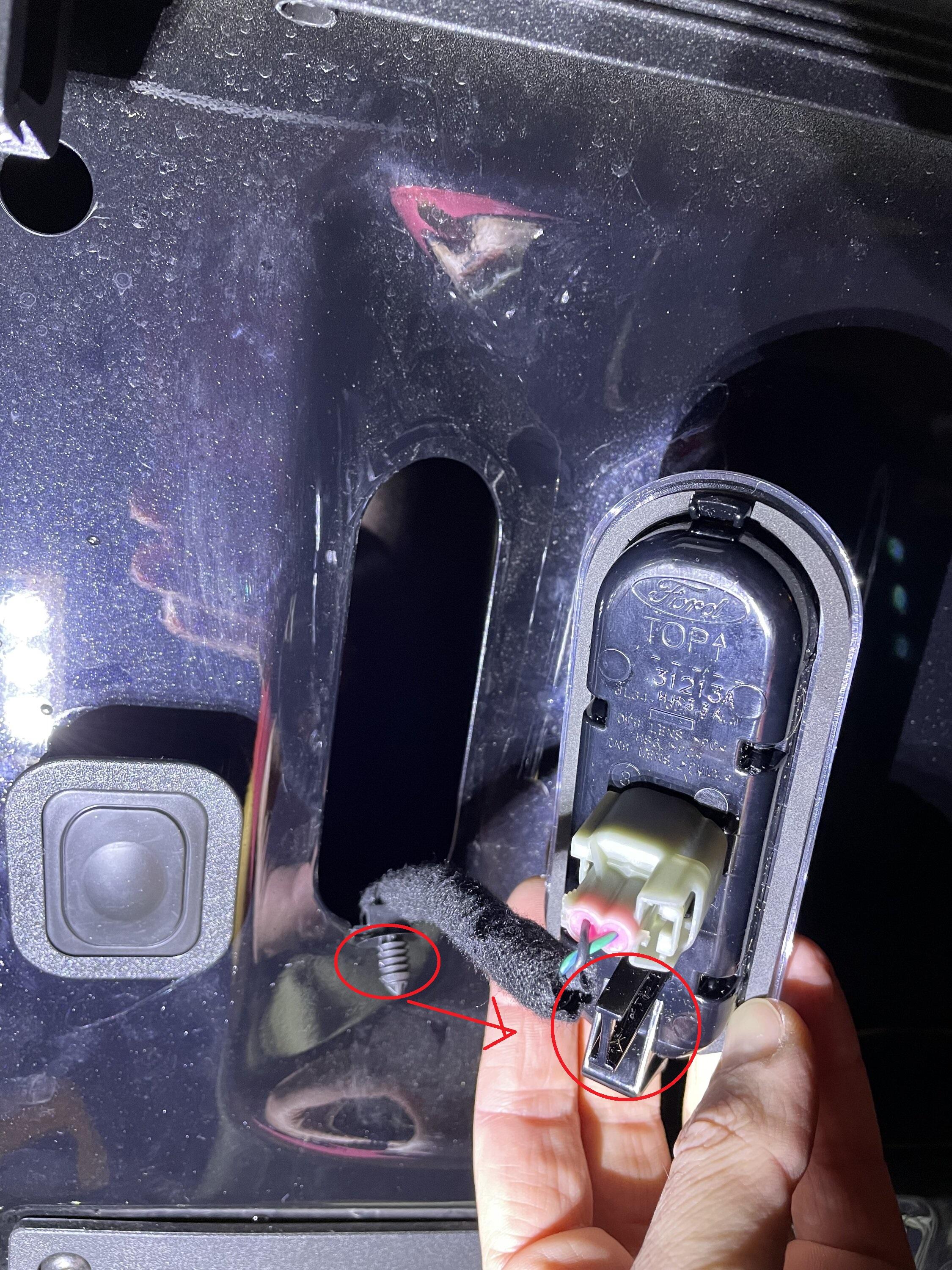 Ford F-150 Lightning XLT OEM Bed Lights Install bed light