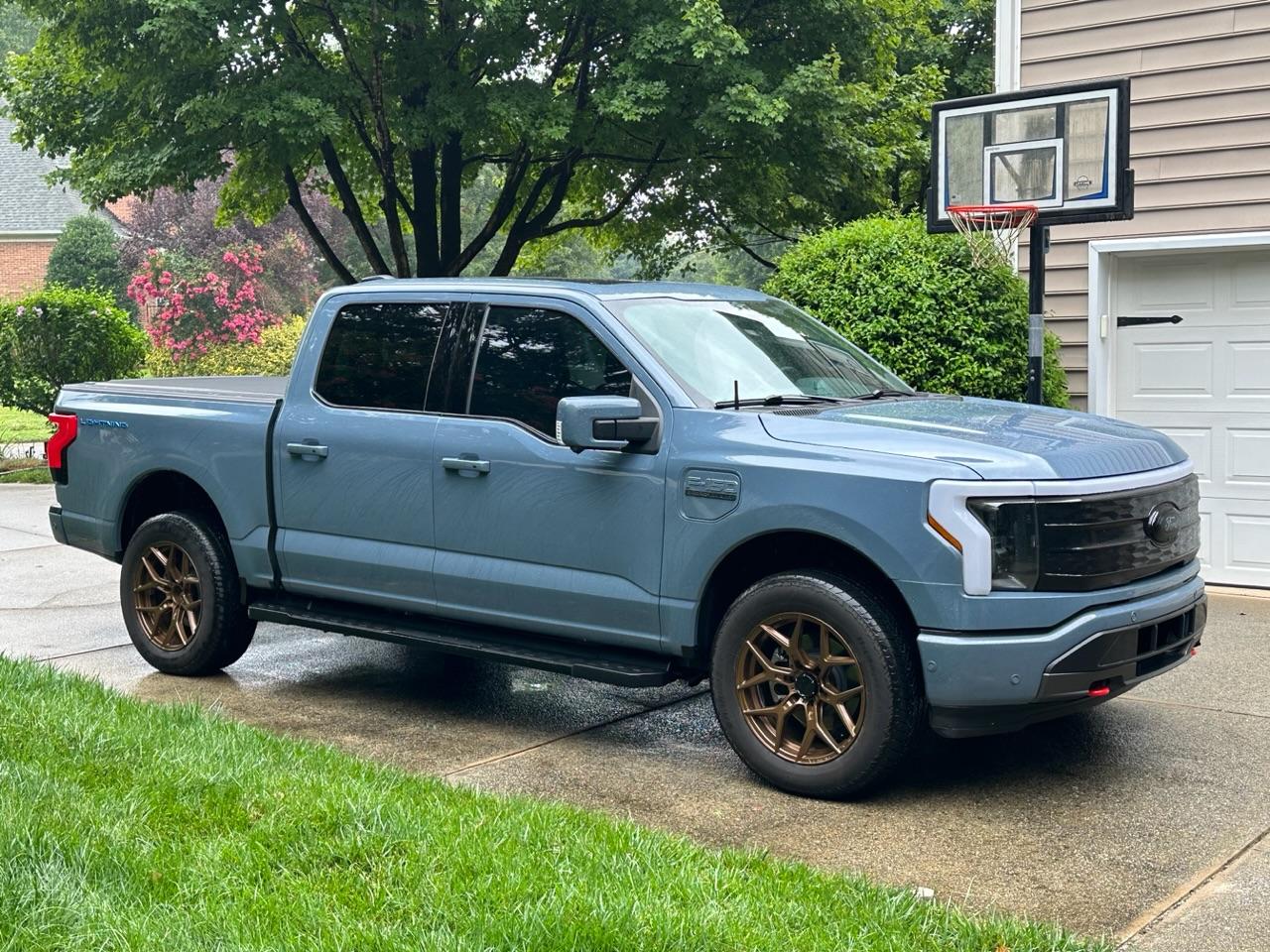 Ford F-150 Lightning New VenomRex VR-601 Azure Gray Metallic Lariat ER. Love the switch IMG_6669