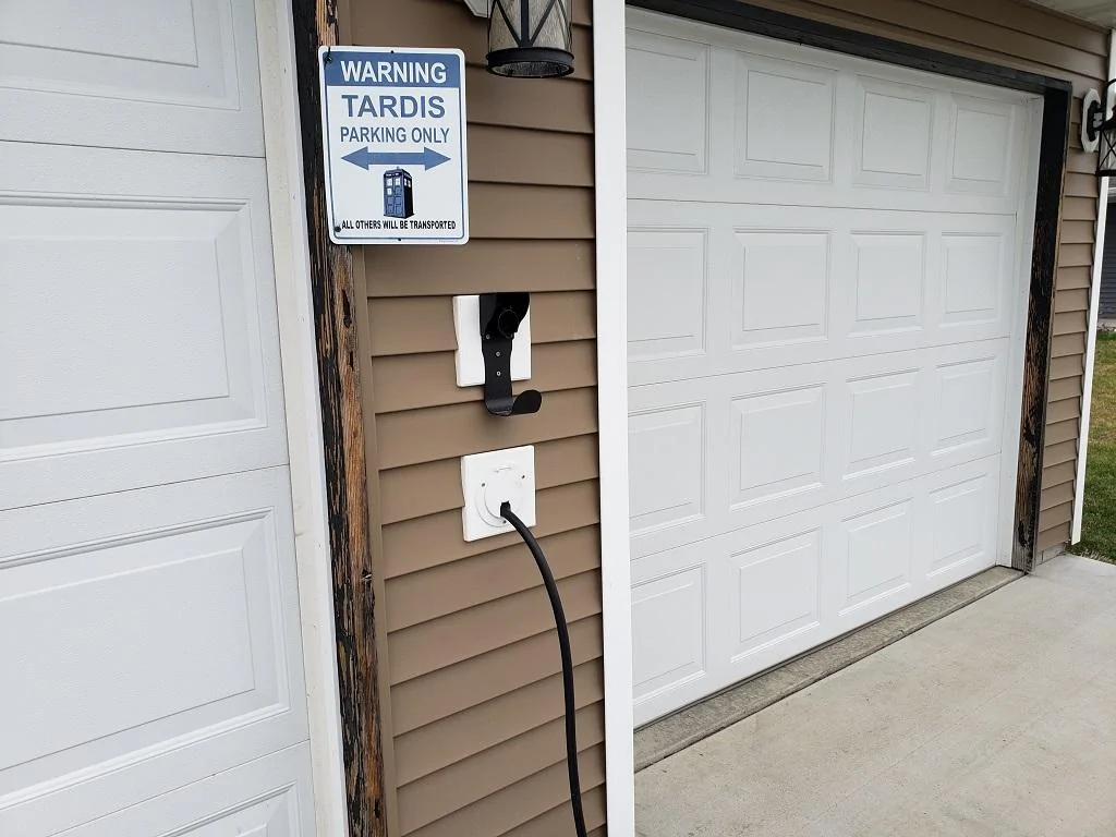 Ford F-150 Lightning New guy- just ordered today.  Charge Station info needed-driveway charging? ev1