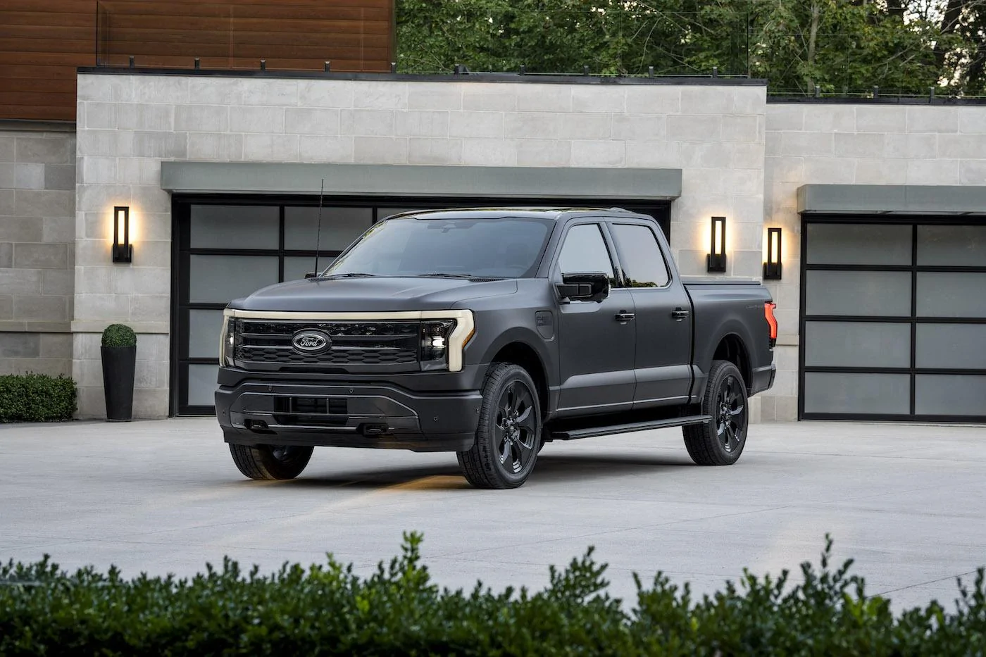Ford F-150 Lightning New F-150 Lightning Platinum Black Limited Edition Revealed F-150 Lightning Platinum Black Driver Sid