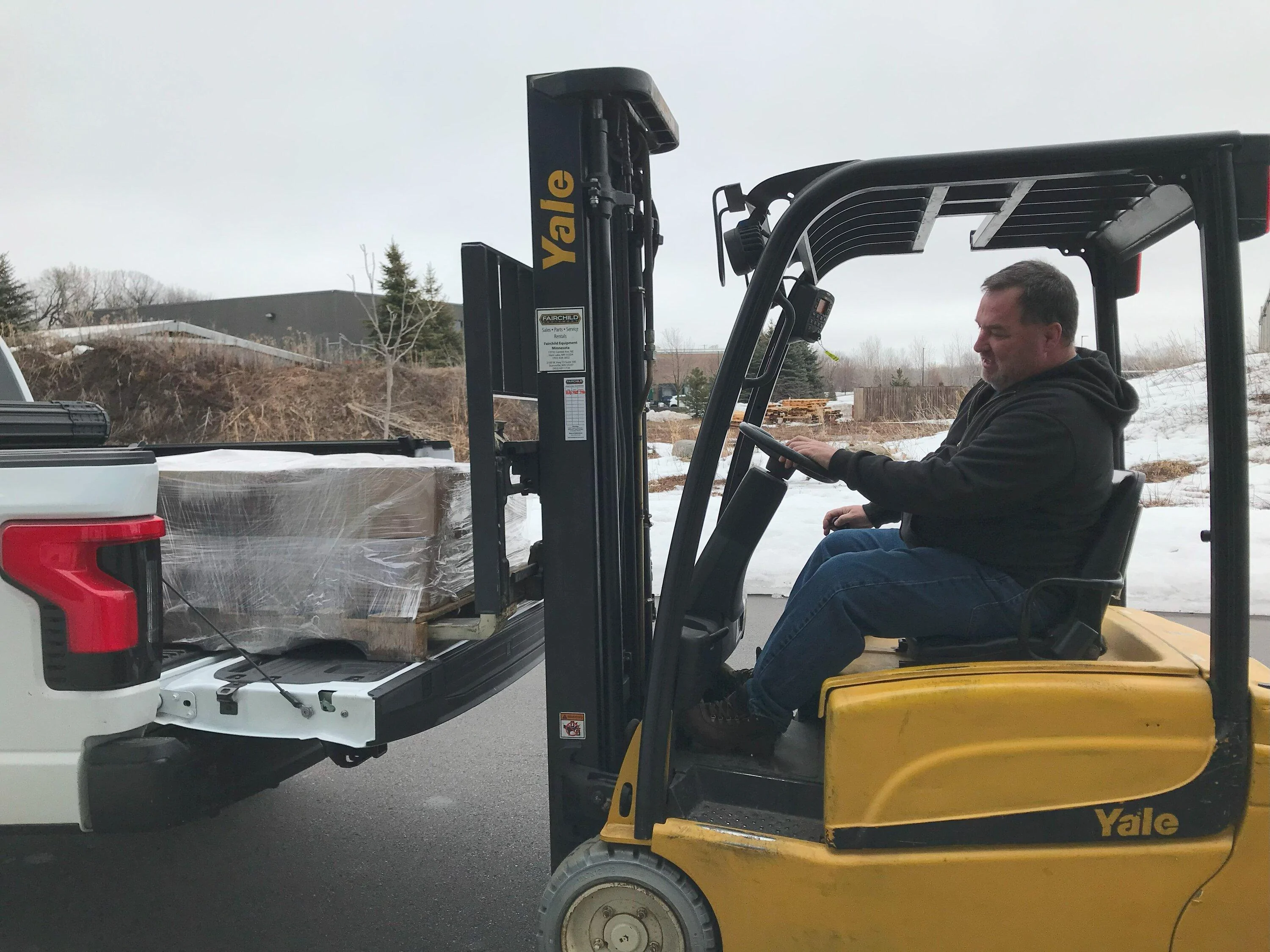 Ford F-150 Lightning Pics of Lightning Trucks Doing Truck Things. Post Yours! 📸 LightningUnloading