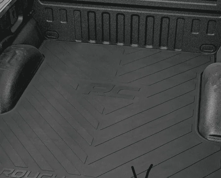 Ford F-150 Lightning Used less than 3 mos. Rough Country Rubber Bed Mat 1696266026543