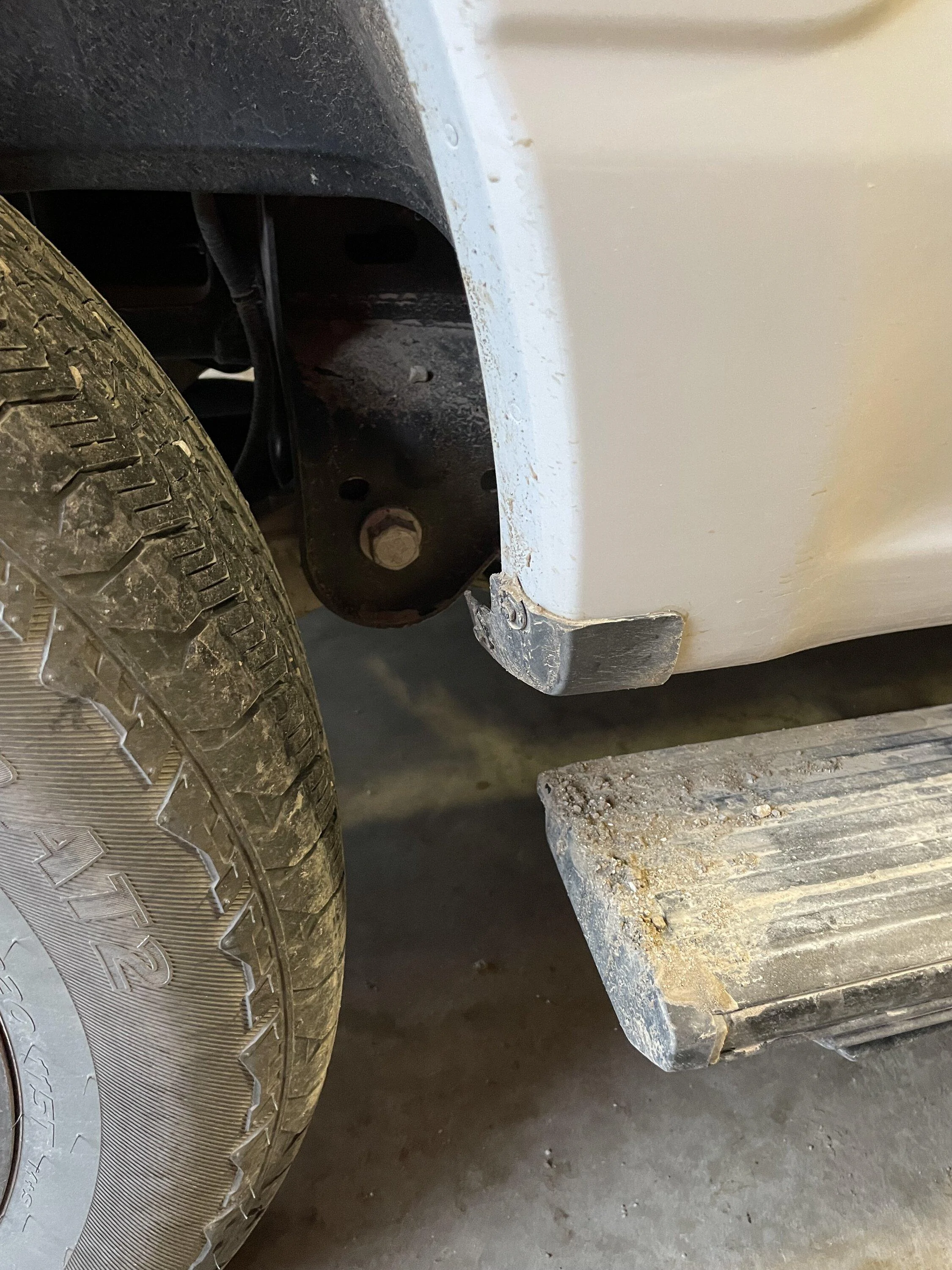 Ford F-150 Lightning Rear wheel Spats/front side guards IMG_0891