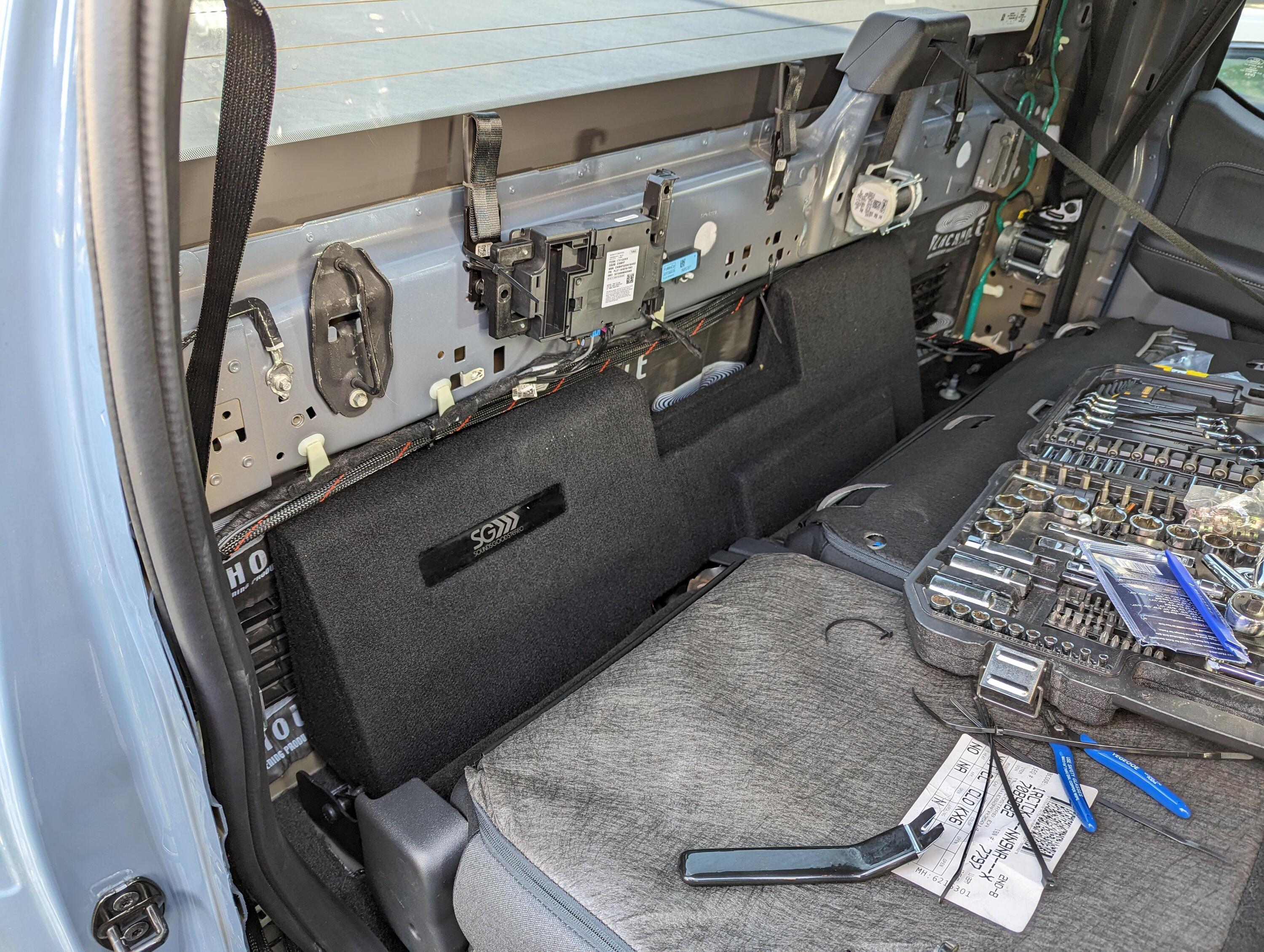 Ford F-150 Lightning Sounds Good Stereo Upgrade - Base XLT system pejZyWL