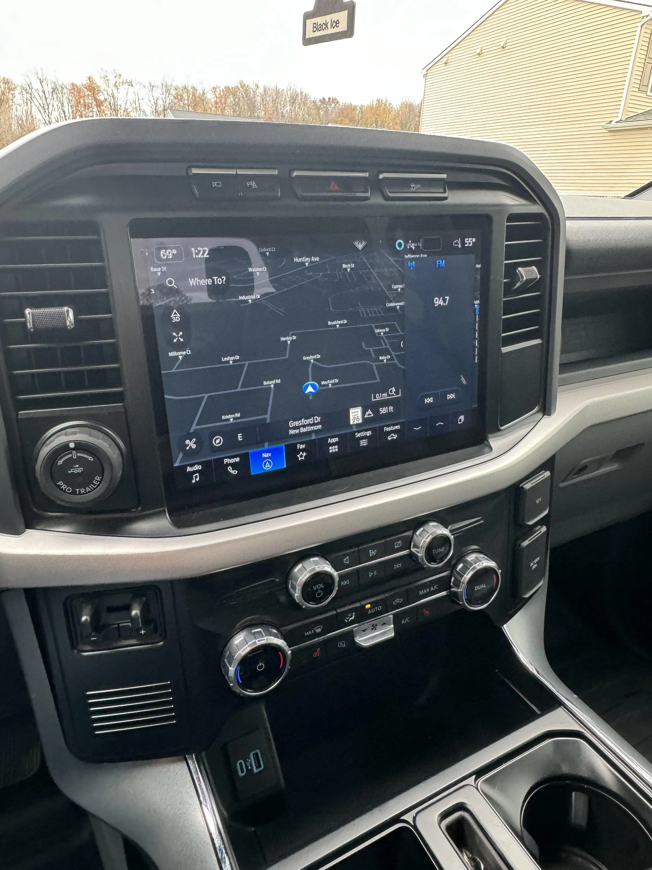 Ford F-150 Lightning 2023 PRO SR - 9300 Miles -  $51,500 IMG_4870