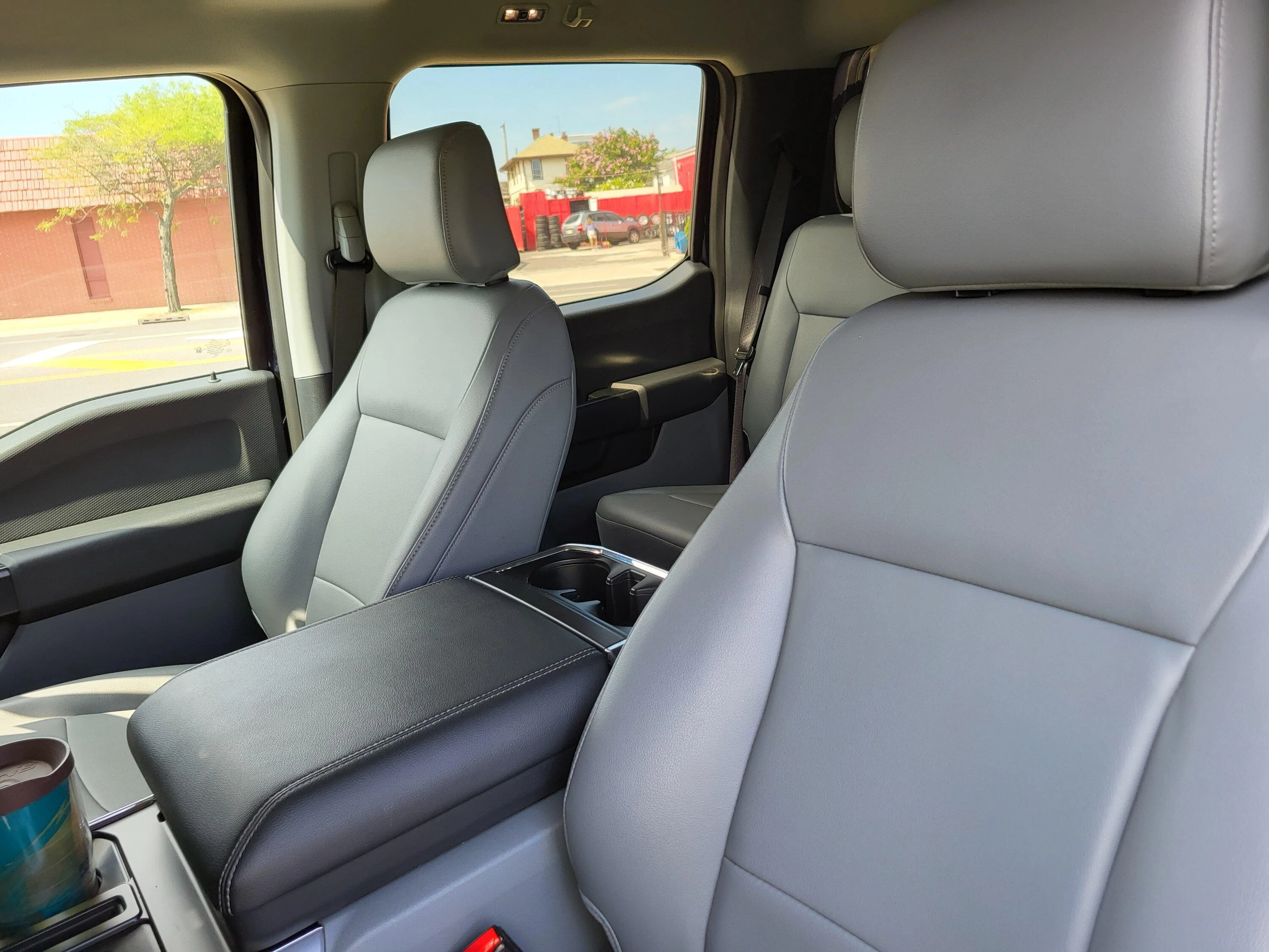 Ford F-150 Lightning 2023 PRO Lightning Antimatter Blue for sale 20230818_110213