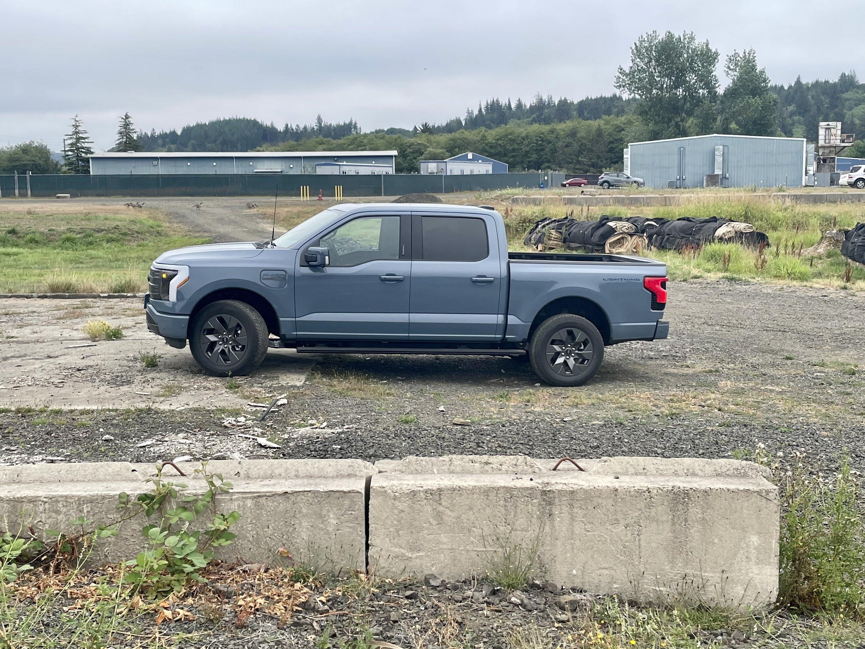 Ford F-150 Lightning Pics of Lightning Trucks Doing Truck Things. Post Yours! 📸 IMG_0157