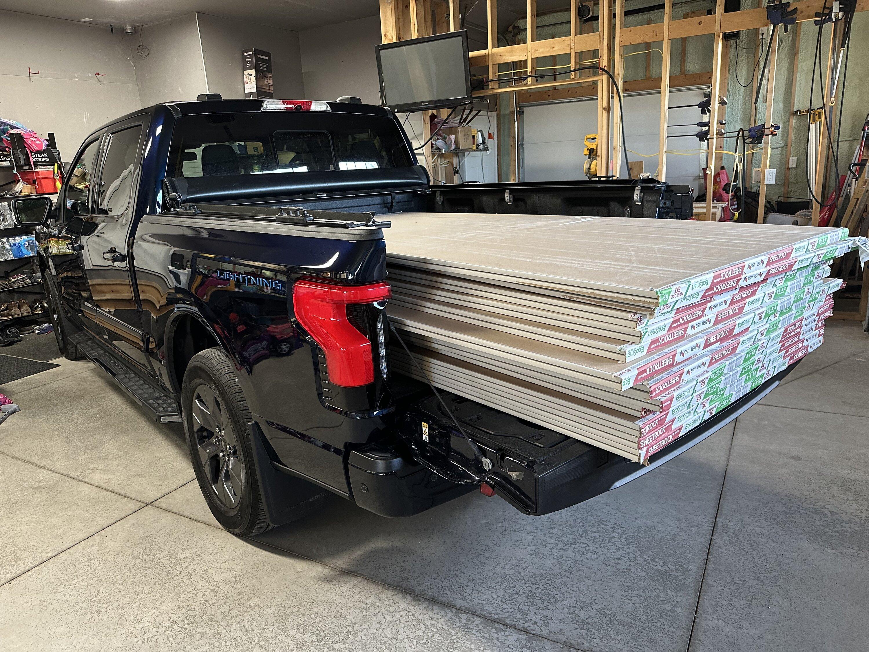 Ford F-150 Lightning Pics of Lightning Trucks Doing Truck Things. Post Yours! 📸 IMG_2923
