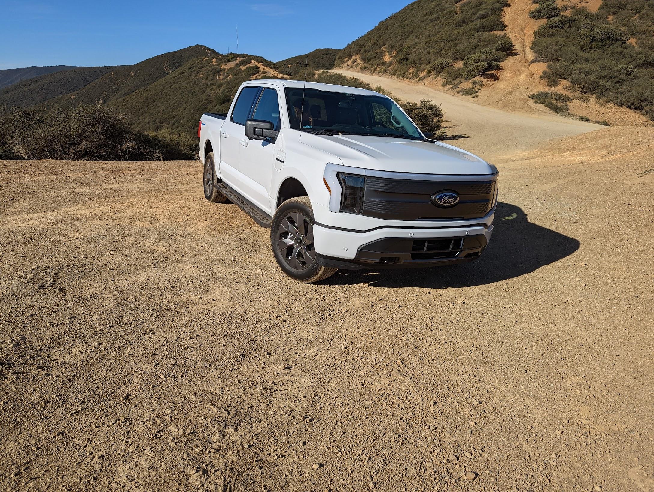 Ford F-150 Lightning Off Road Build - 2022 F150 Lightning XLT in White (w/ RSI Smart Cap) PXL_20221120_214129951