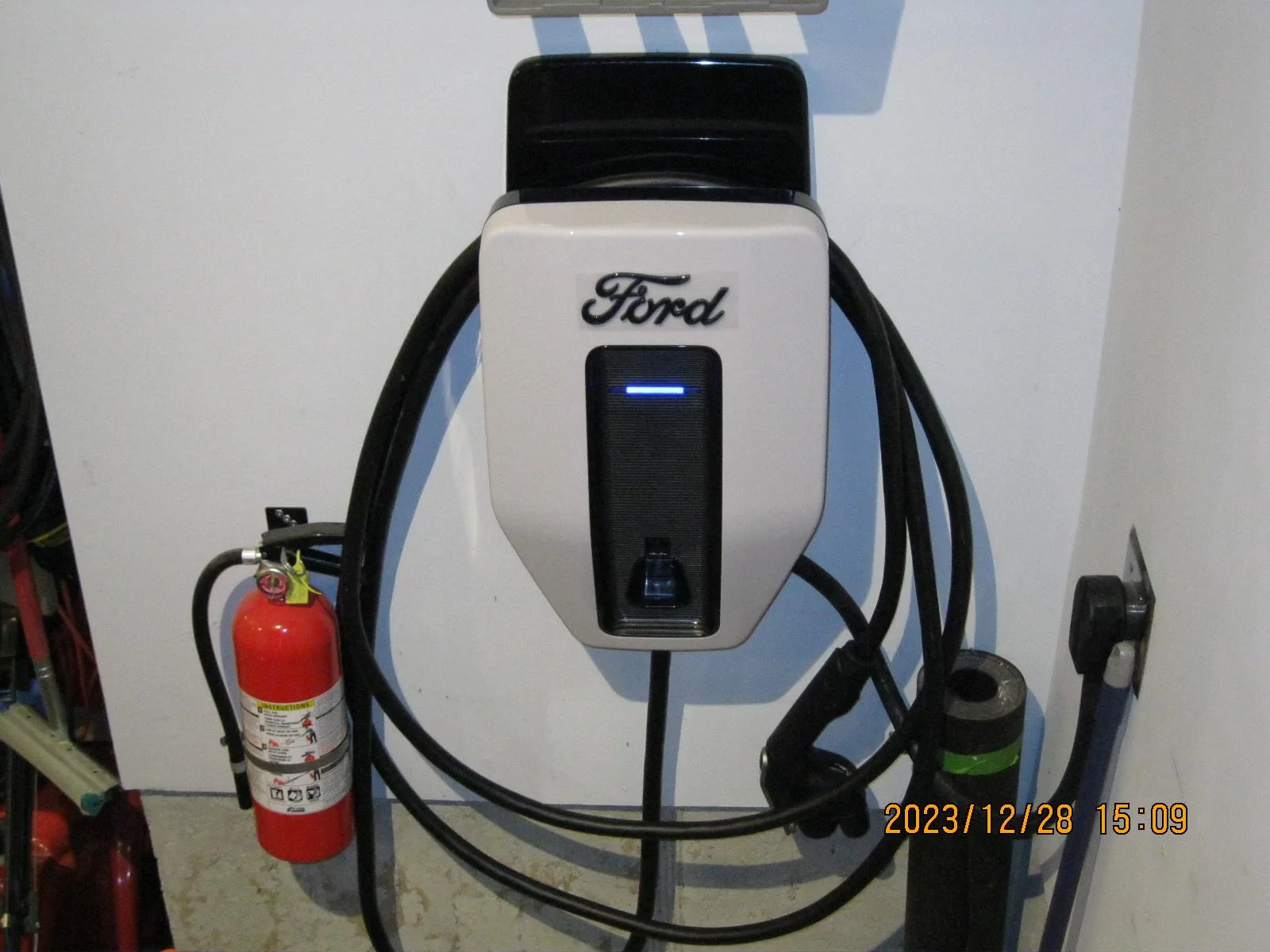 Ford F-150 Lightning Ford Charge Station Pro - Newb Question IMG_0017
