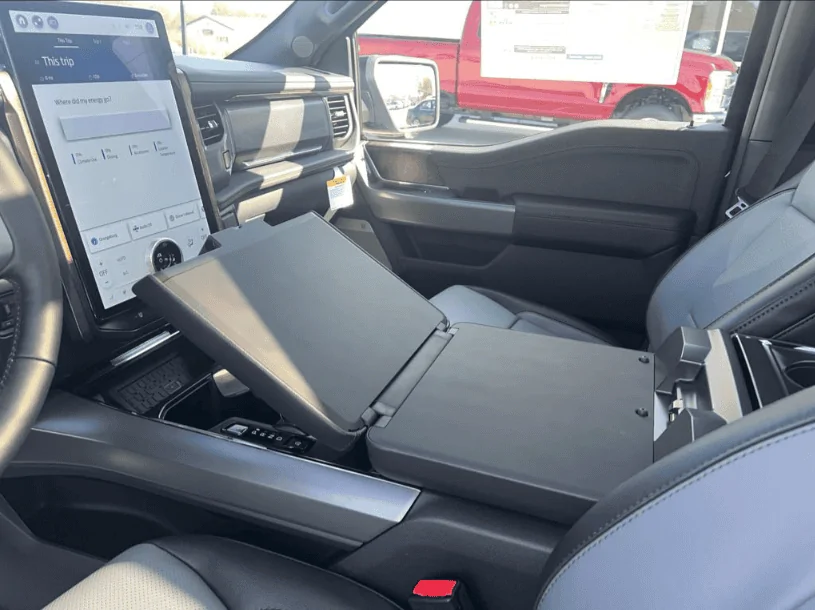 Ford F-150 Lightning New 2023 Ford F-150 Lightning Lariat Truck SuperCrew Cab - $77,599.00 Light-9