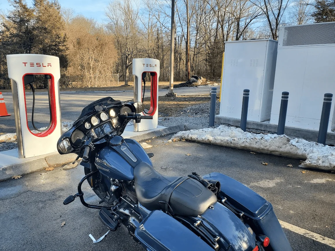 Ford F-150 Lightning Tesla Supercharger network now up to 66 locations with Magic Dock (4/17/24) 1708987140886