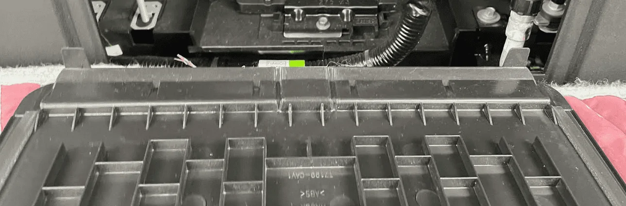 Ford F-150 Lightning Ford Changed the 12v Battery Hatch/Cover 1709399988387