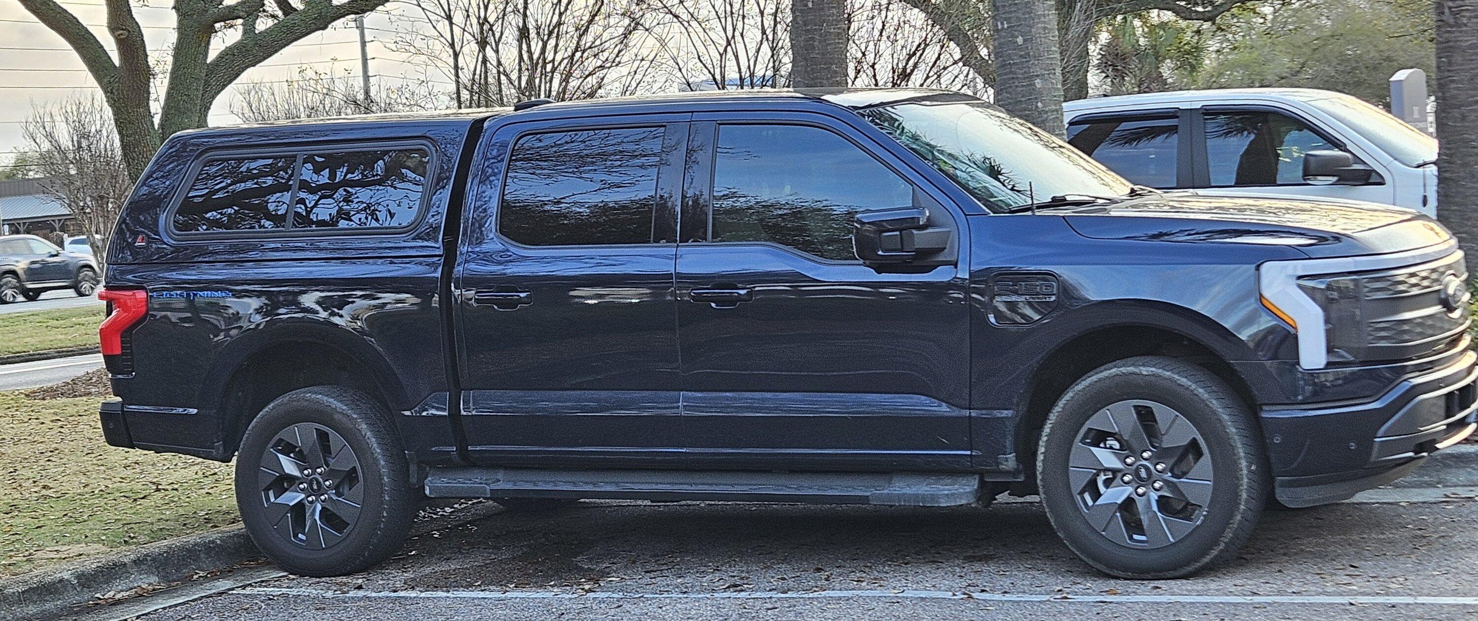 Ford F-150 Lightning Leer Bed Cap Installed! 20240302_171648