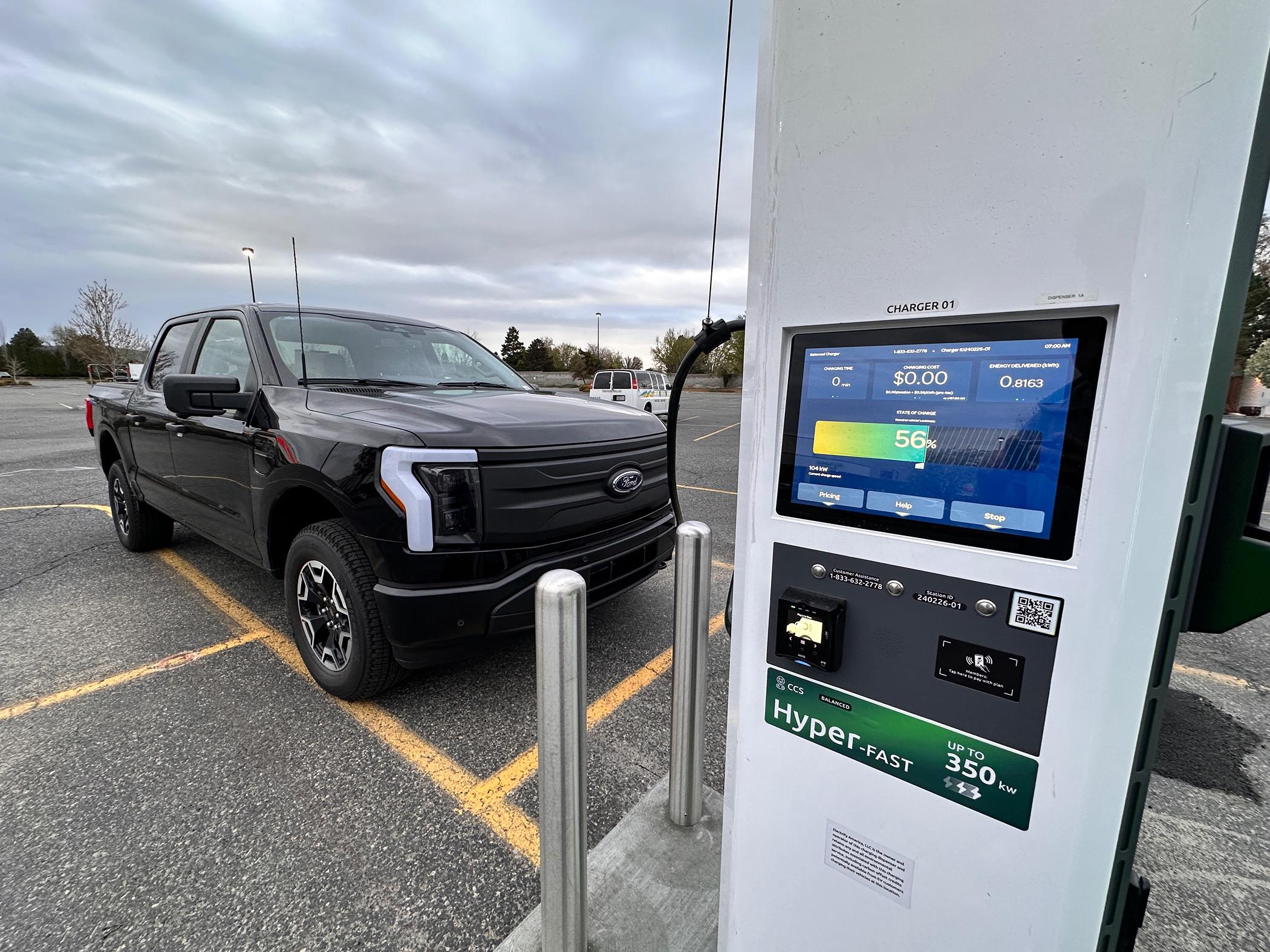 Ford F-150 Lightning 24' Pro (with heat pump) vs 23' Pro with Tow Tech, Pro Power, Max Tow IMG_1425