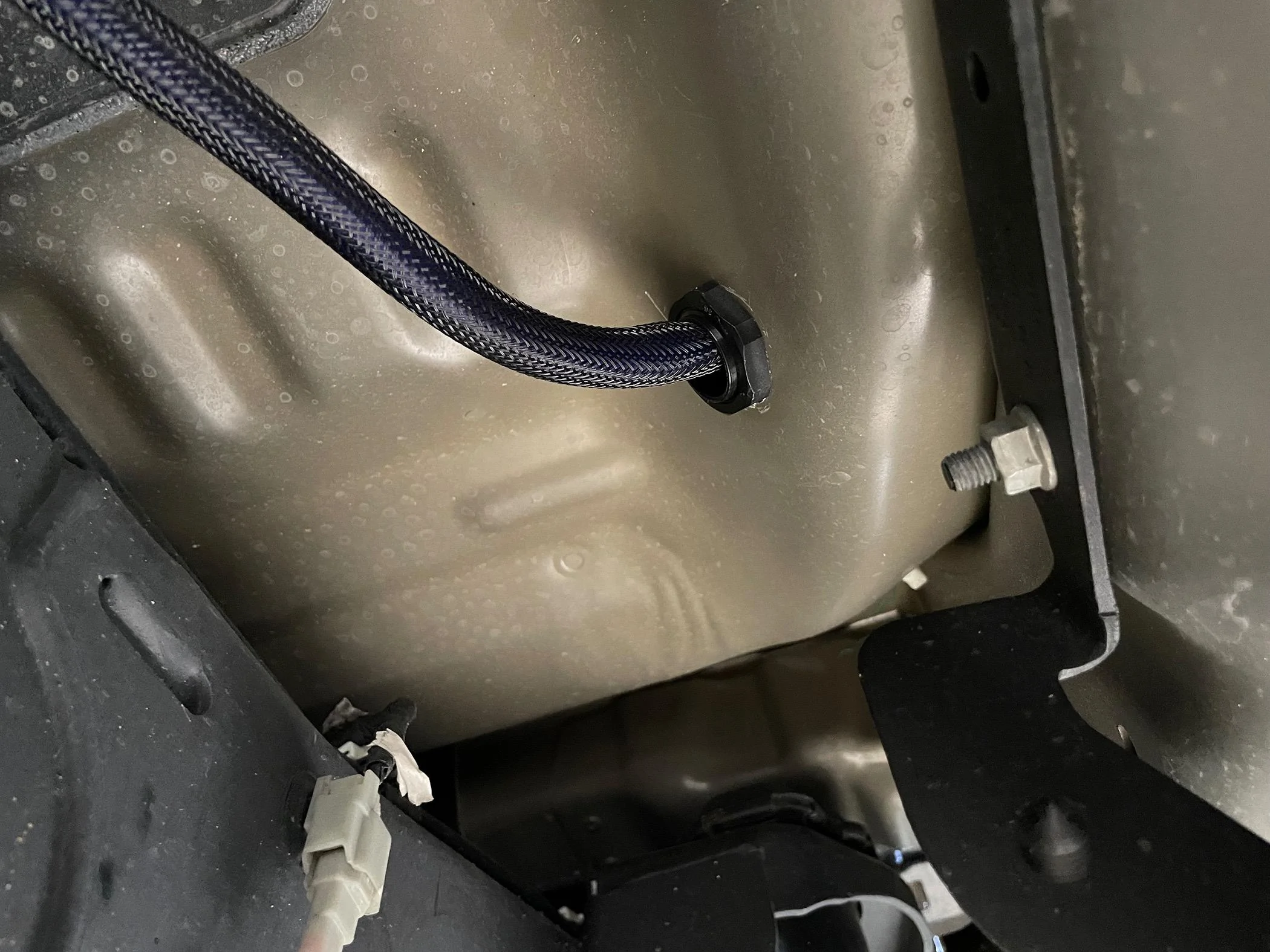 Ford F-150 Lightning Photos or video of amp/sub install IMG_3373