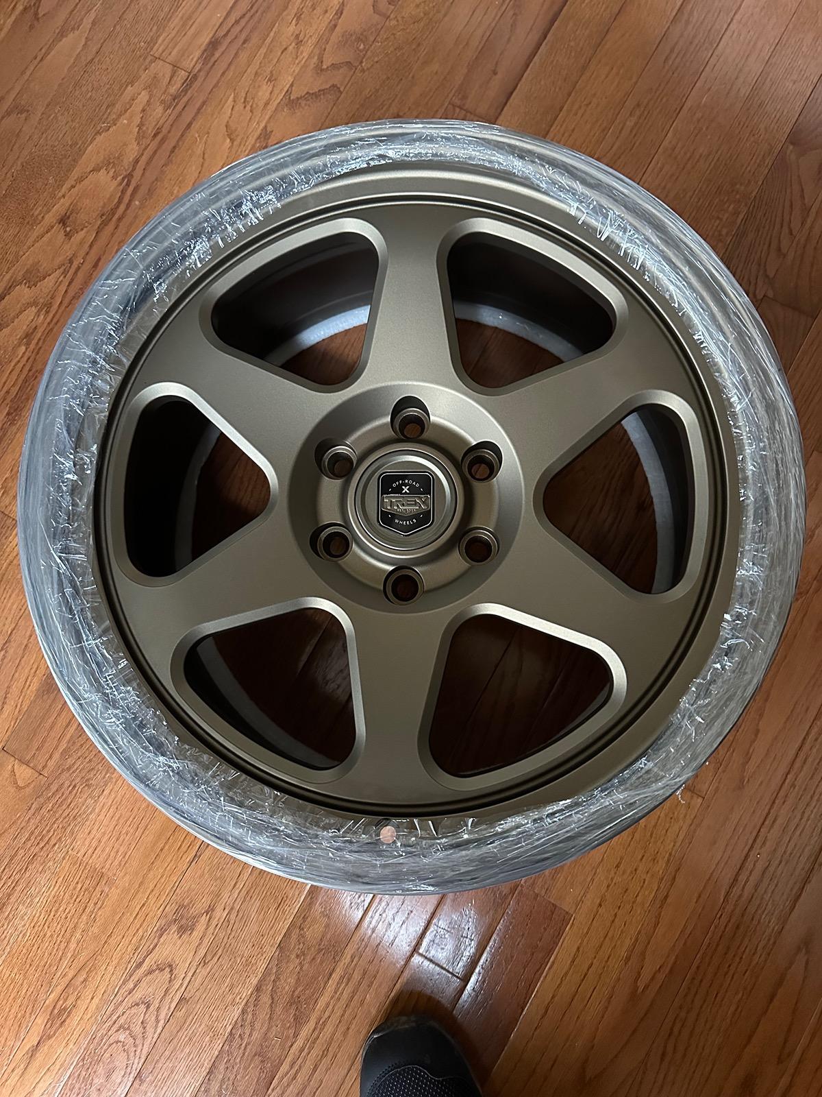 Ford F-150 Lightning FOR SALE: Fully forged Trex T-200 bronze wheels, like new IMG_3096