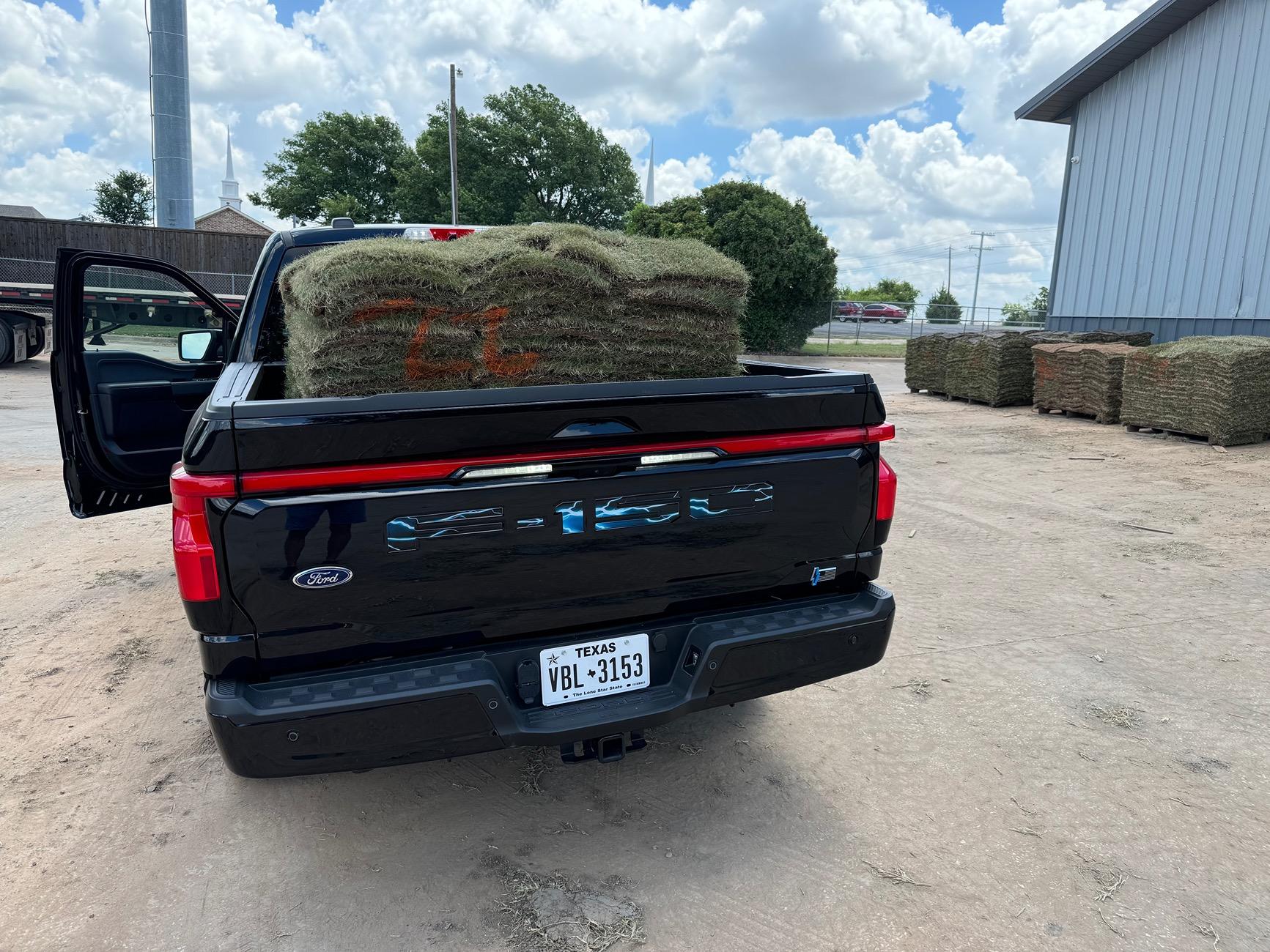 Ford F-150 Lightning Pics of Lightning Trucks Doing Truck Things. Post Yours! 📸 IMG_0878