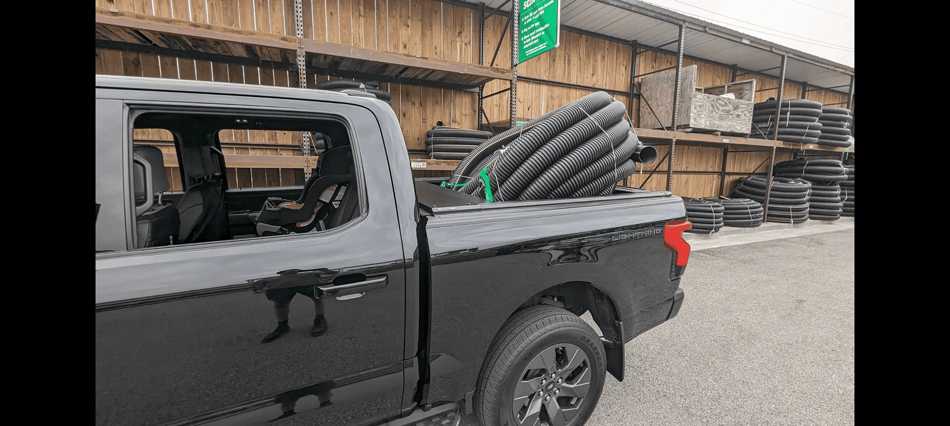 Ford F-150 Lightning Pics of Lightning Trucks Doing Truck Things. Post Yours! 📸 1000033537