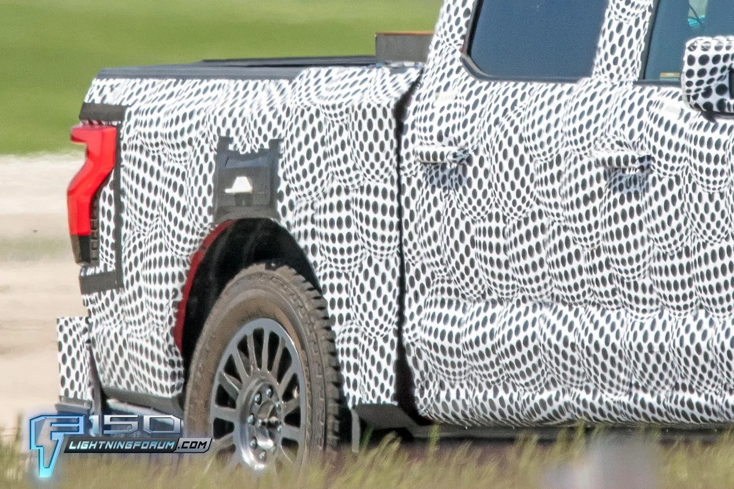 Ford F-150 Lightning Next Gen F-150 Lightning Spied w/8 Lug Wheels & Hub Motors (Larger Battery?) Benchmarking Cybertruck 2025-f150-lightning-prototypes-8-lug-wheels-hub-motors-larger-battery-24