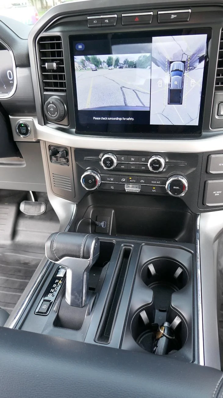 Ford F-150 Lightning 2022 Ford Lightning Pro P1070892