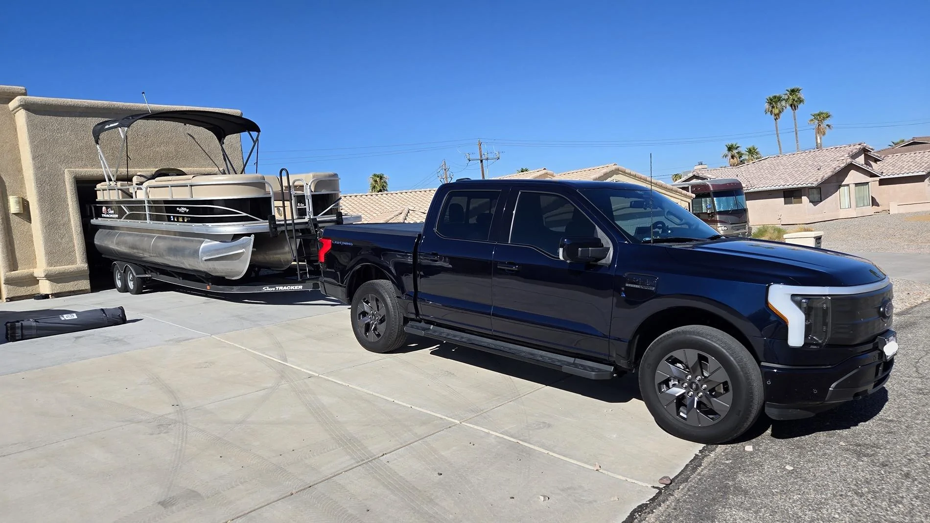 Ford F-150 Lightning I towed a huge boat - 24' foot pontoon! 20240816_090956