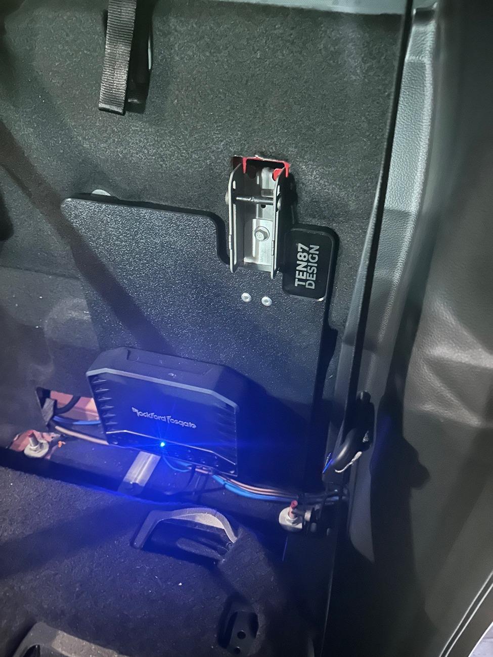 Ford F-150 Lightning Aftermarket sub and amp 1