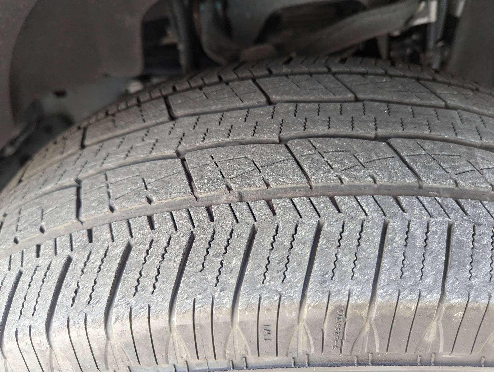 Ford F-150 Lightning SOLD - 20" Lariat Wheels/GG Tires for 18" XLT Wheels/Tires PXL_20240922_162818543