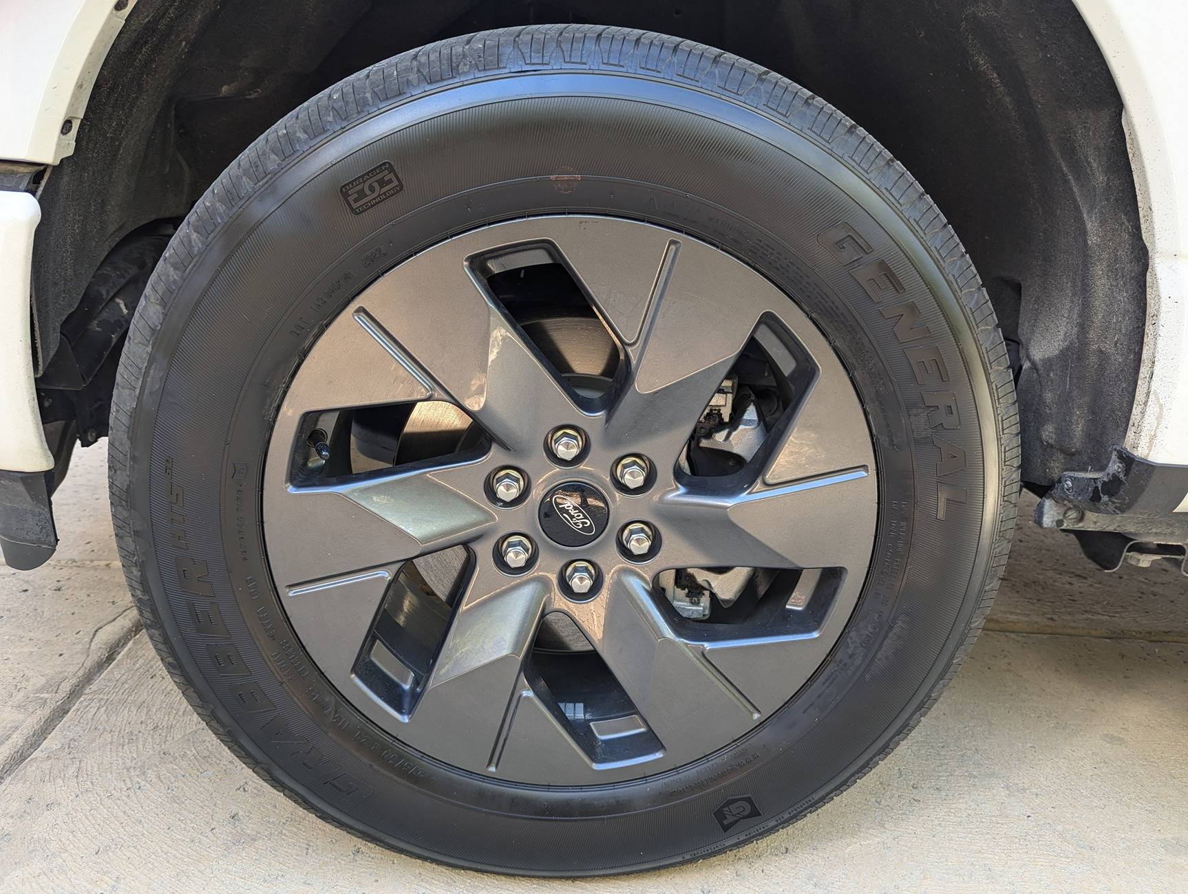 Ford F-150 Lightning SOLD - 20" Lariat Wheels/GG Tires for 18" XLT Wheels/Tires PXL_20240922_162923796