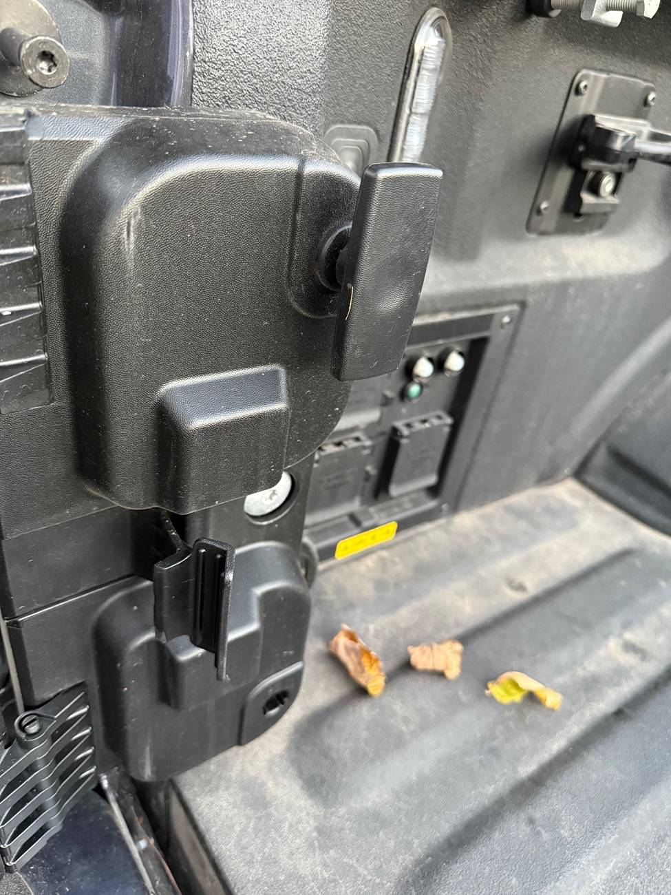 Ford F-150 Lightning Liking my Lightning... but no way to lock tailgate in down position? IMG_6195