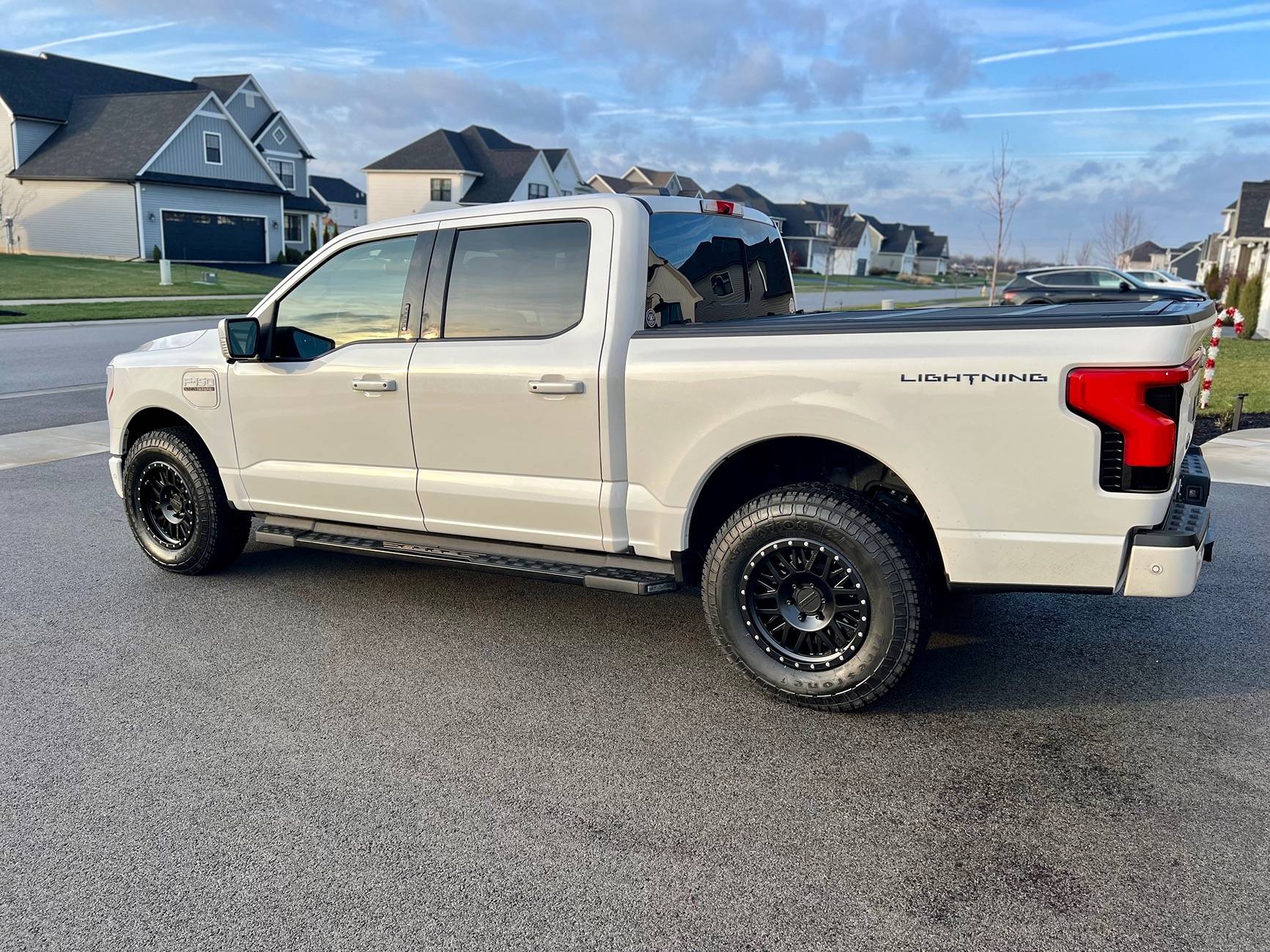 Ford F-150 Lightning Raceline 951B Ryno 18x9 + Firestone Destination XT installed IMG_6049