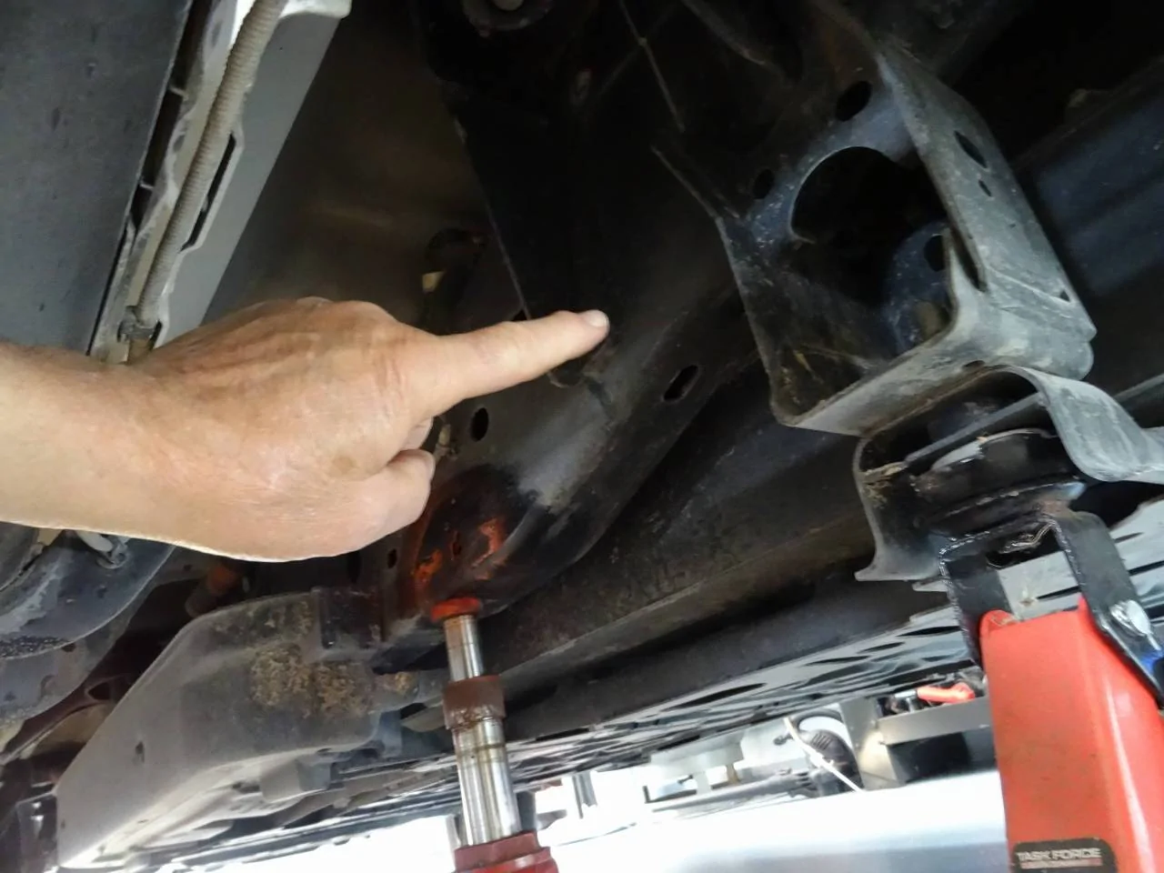 Ford F-150 Lightning How can I use jack stands when the jack is in the only jacking point under truck? jack23