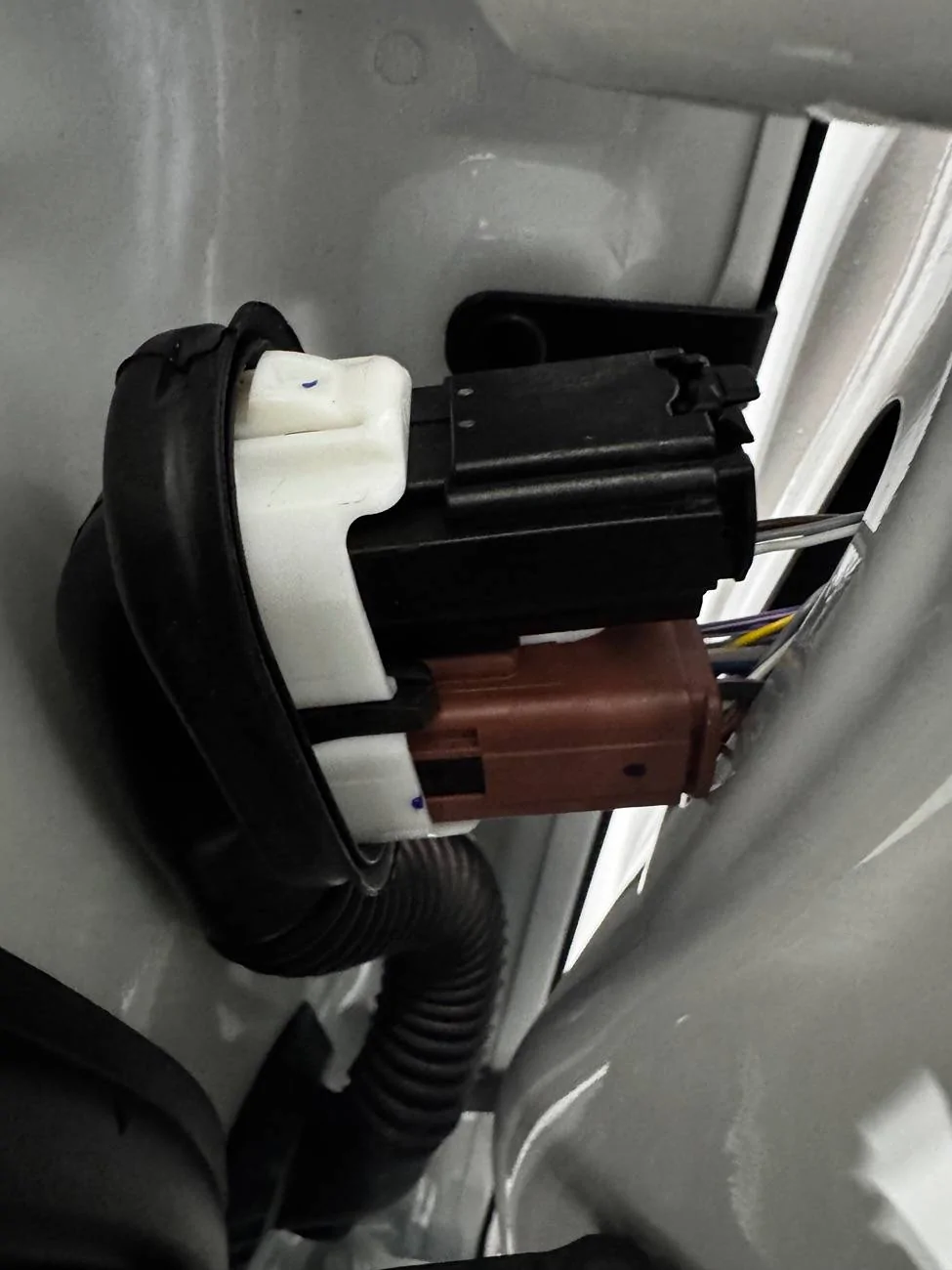 Ford F-150 Lightning Bestwyll Electric Retractable Tonneau Review IMG_5913