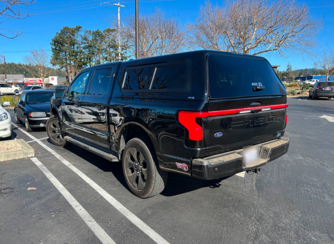 Ford F-150 Lightning Has anyone installed a bed cap such as Leer or Snugtop on their Lightning IMG_2562